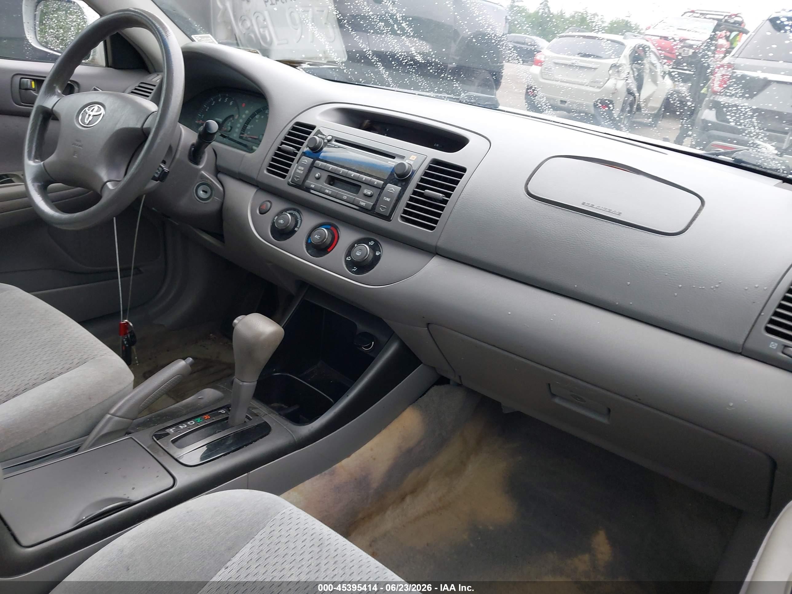 2003 Toyota Camry Le Серебряный vin: 4T1BE32K43U130754