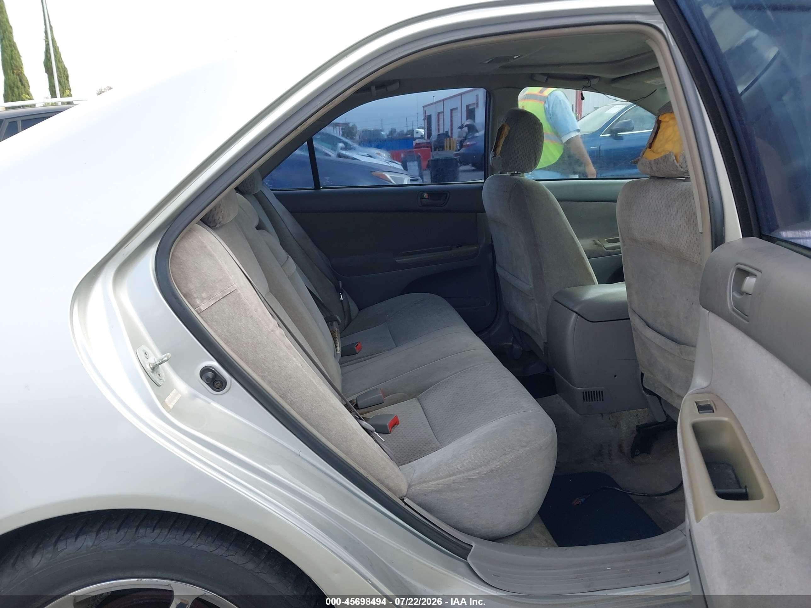 2003 Toyota Camry Le Silver vin: 4T1BE32K43U154262