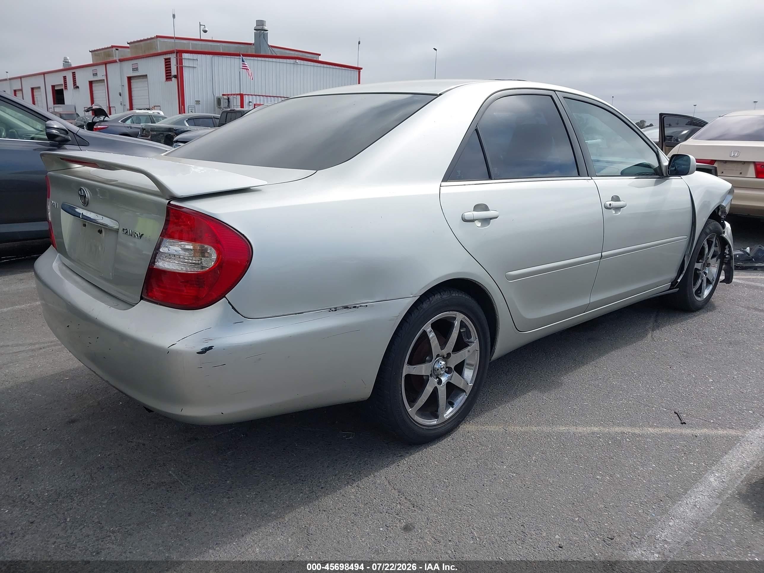2003 Toyota Camry Le Silver vin: 4T1BE32K43U154262