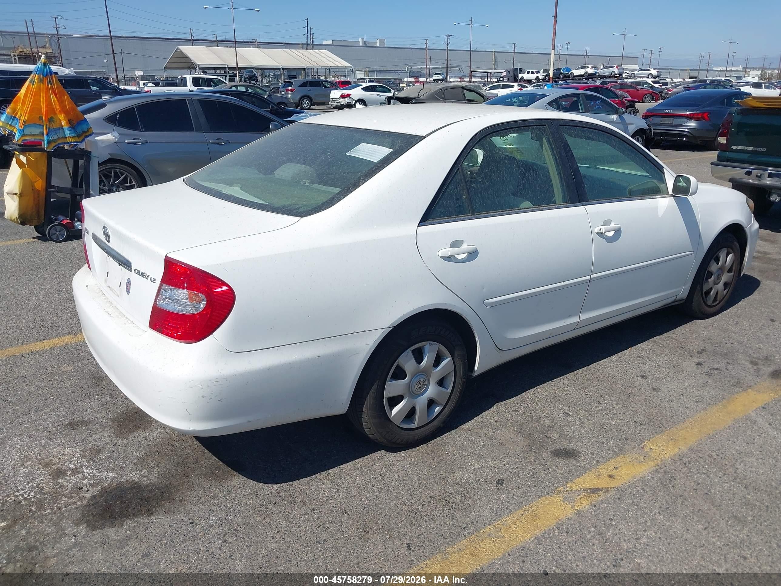 2003 Toyota Camry Le White vin: 4T1BE32K43U158473