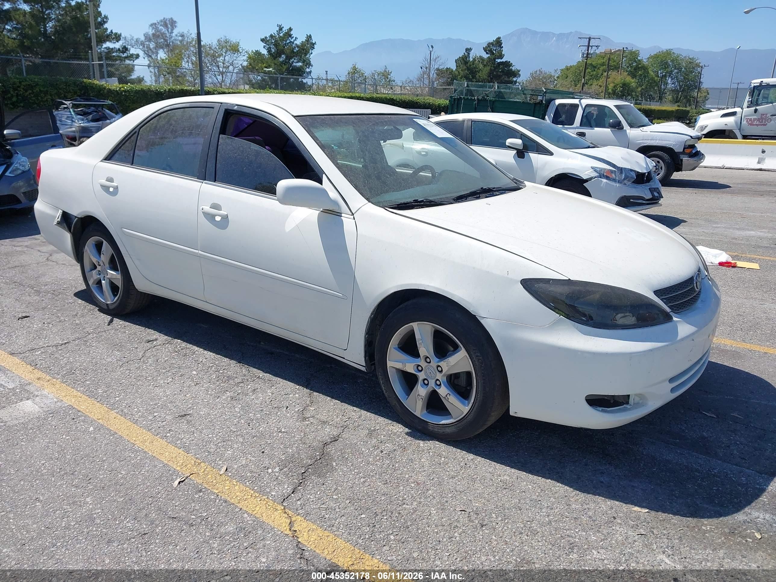 2003 Toyota Camry Le White vin: 4T1BE32K43U173135