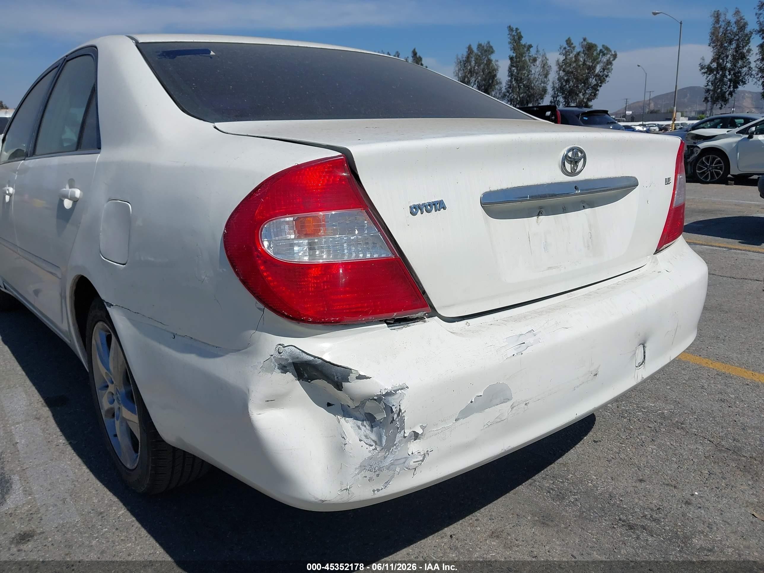 2003 Toyota Camry Le White vin: 4T1BE32K43U173135