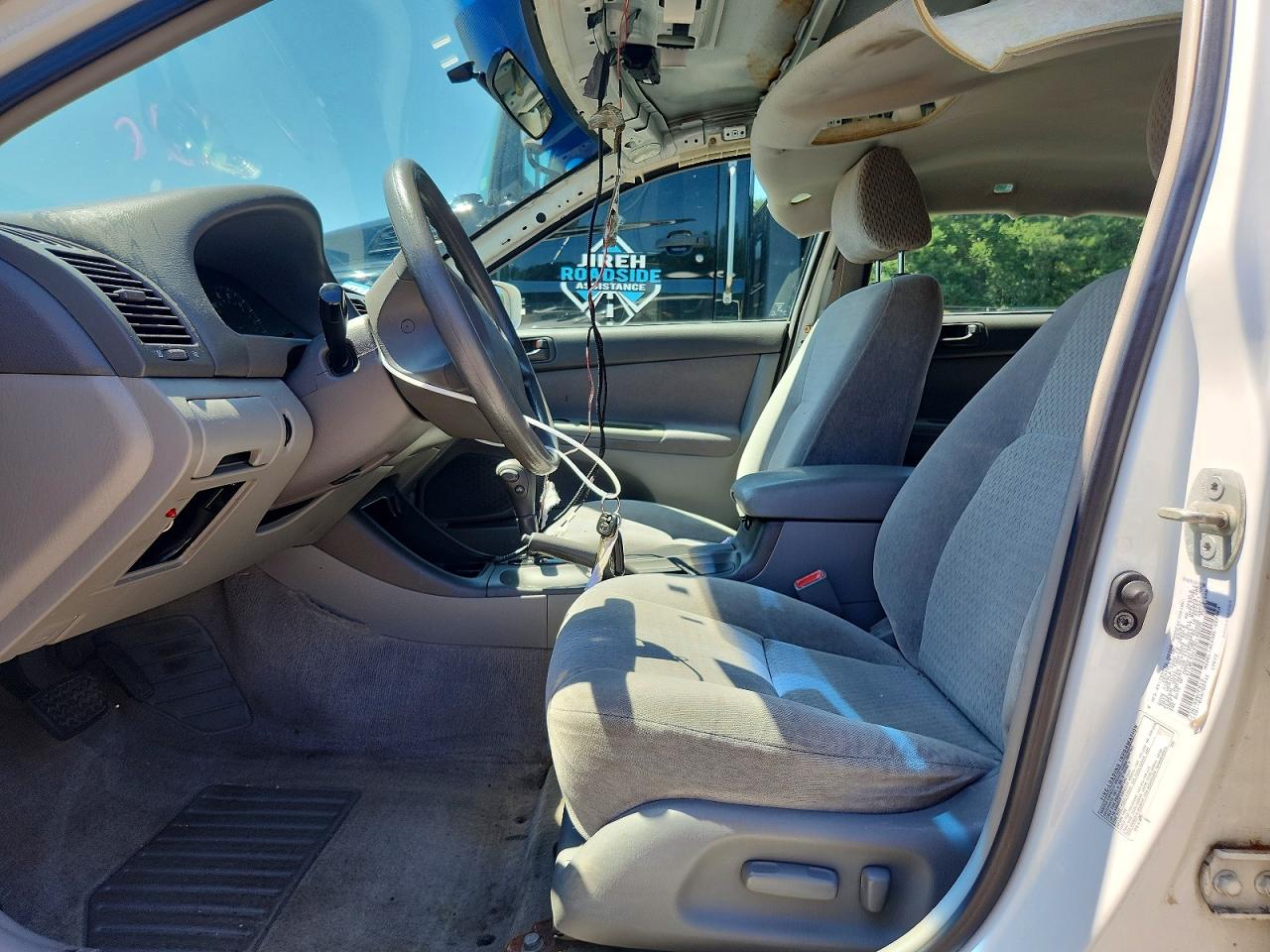 2003 Toyota Camry Le White vin: 4T1BE32K43U198228
