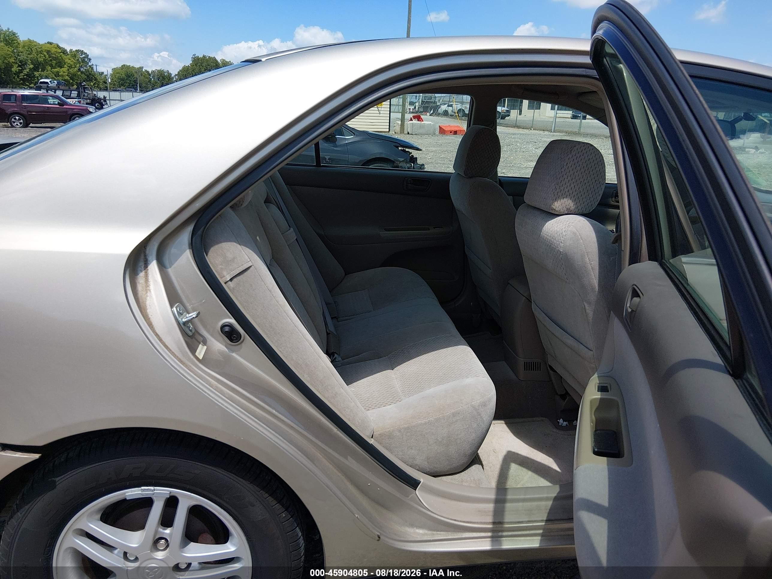 2003 Toyota Camry Le/xle/se Champagne vin: 4T1BE32K43U231860
