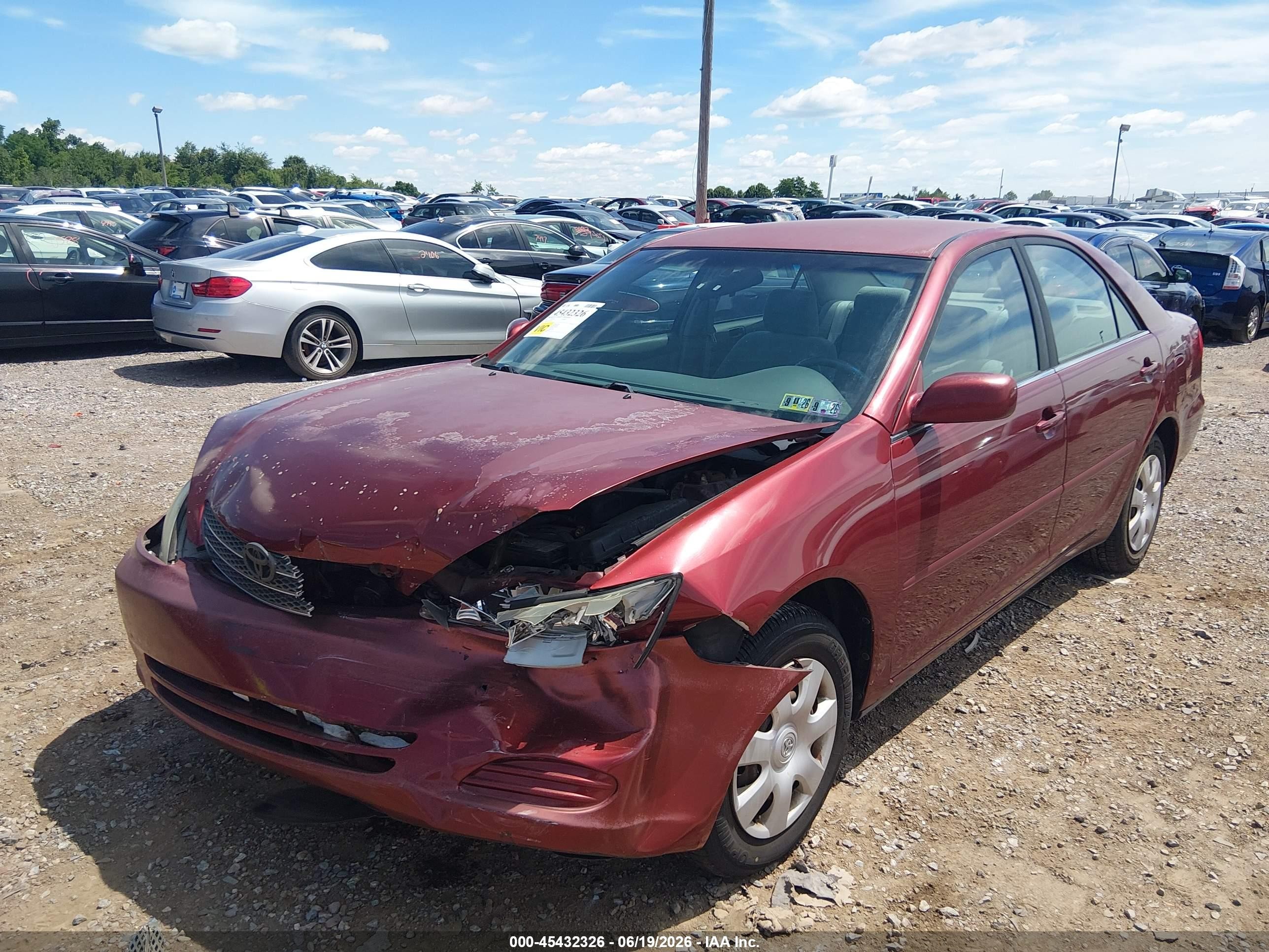 2003 Toyota Camry Le Red vin: 4T1BE32K43U254975