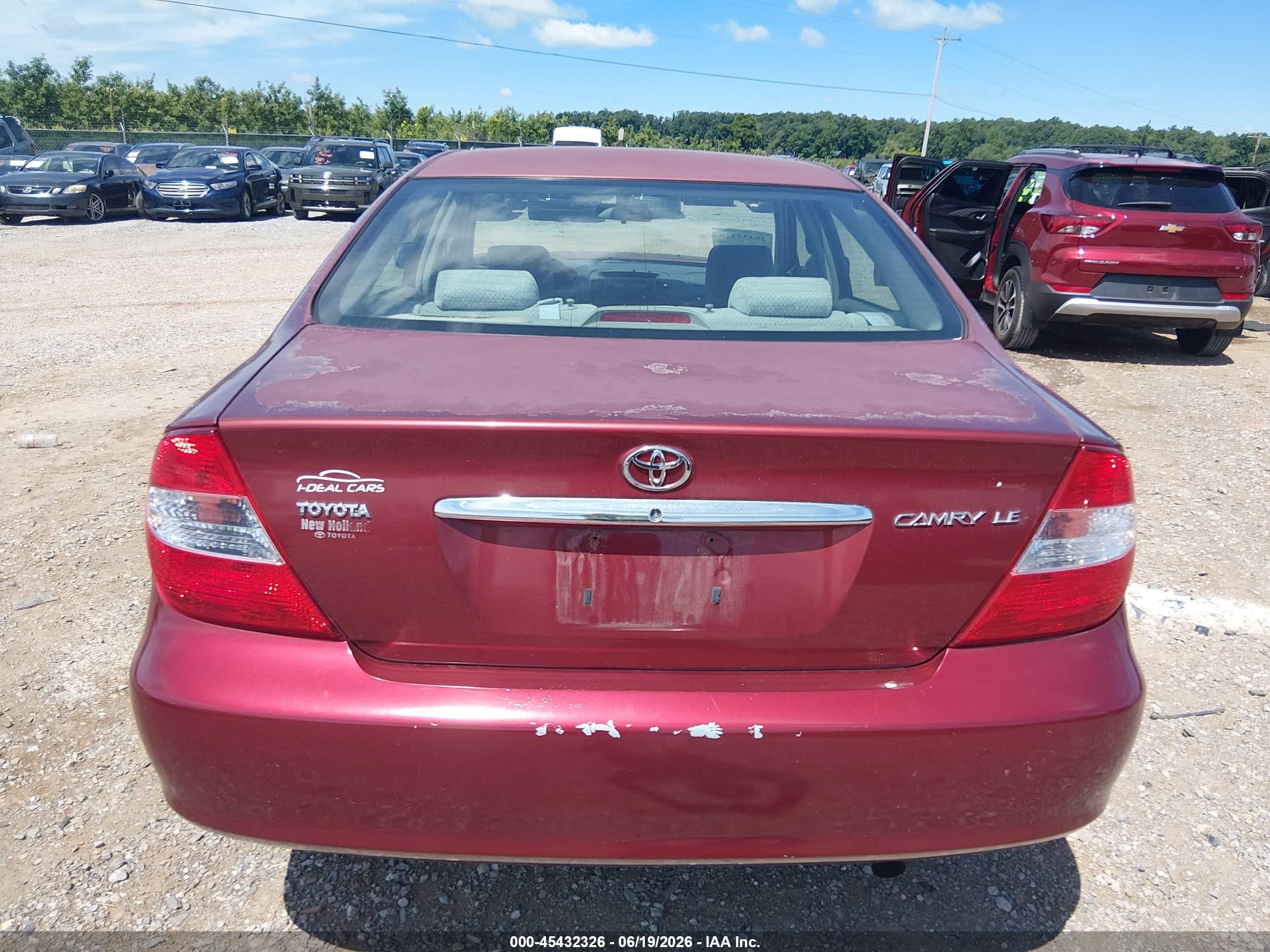 2003 Toyota Camry Le Red vin: 4T1BE32K43U254975