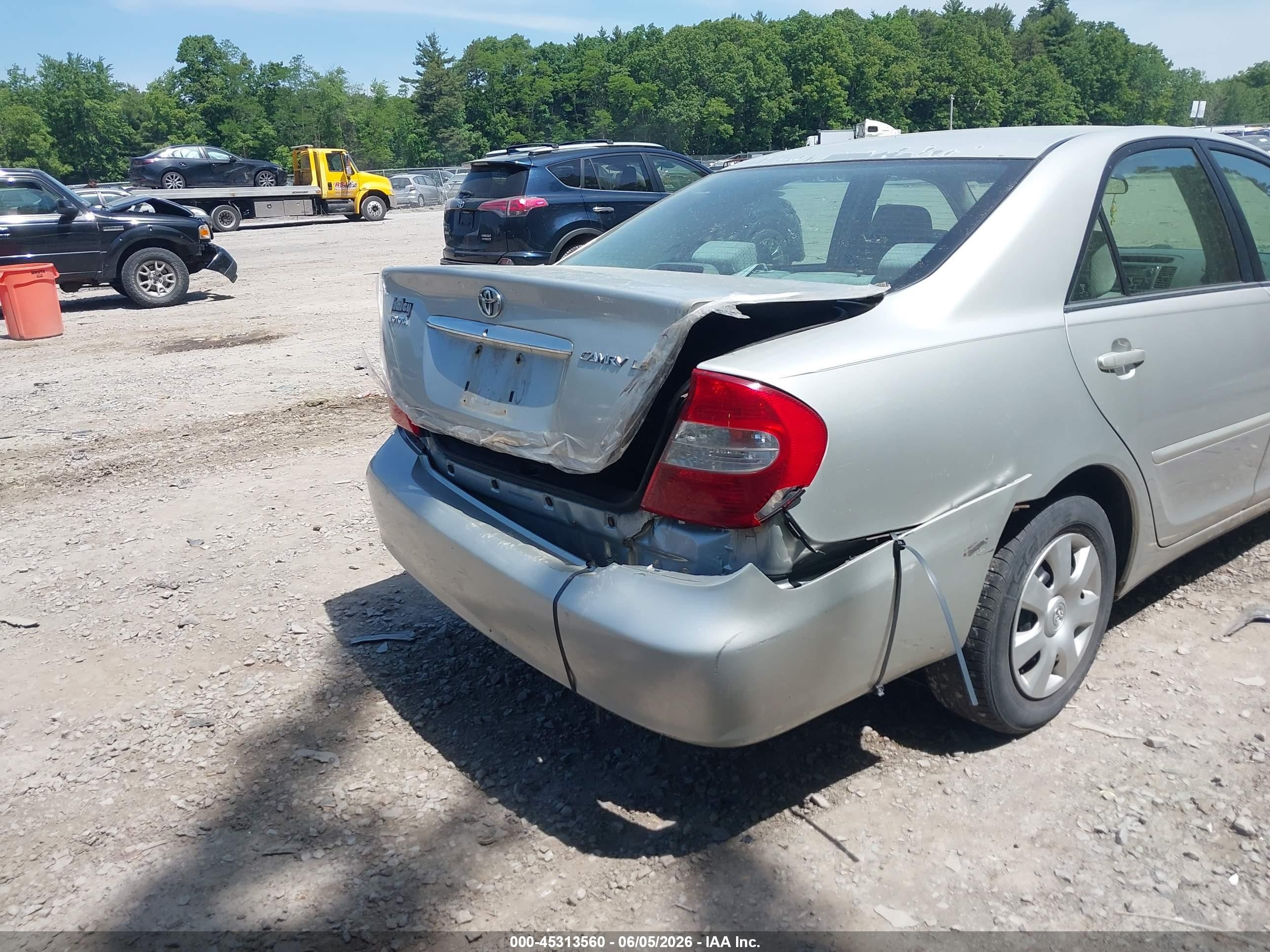 2003 Toyota Camry Le Серебряный vin: 4T1BE32K43U675563