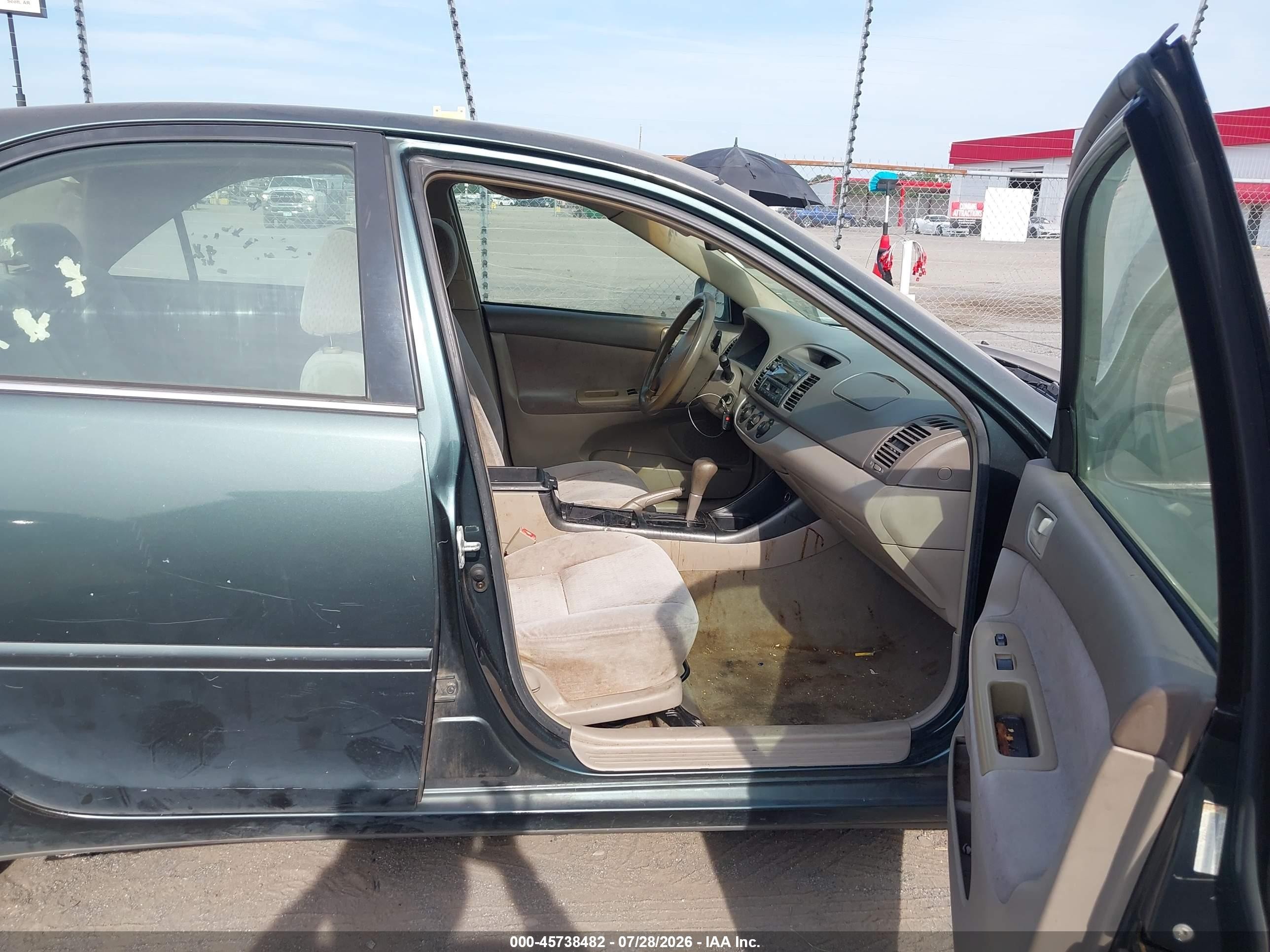 2003 Toyota Camry Le Green vin: 4T1BE32K43U696221