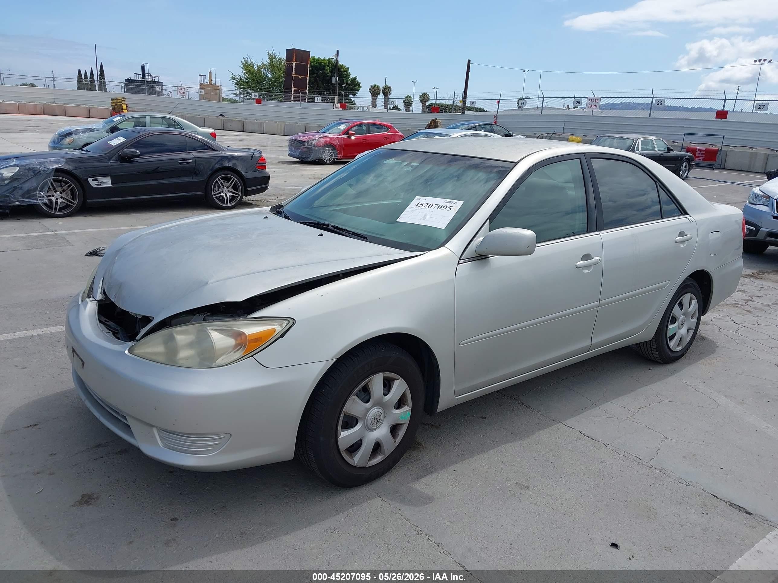 2003 Toyota Camry Le Серебряный vin: 4T1BE32K43U752254