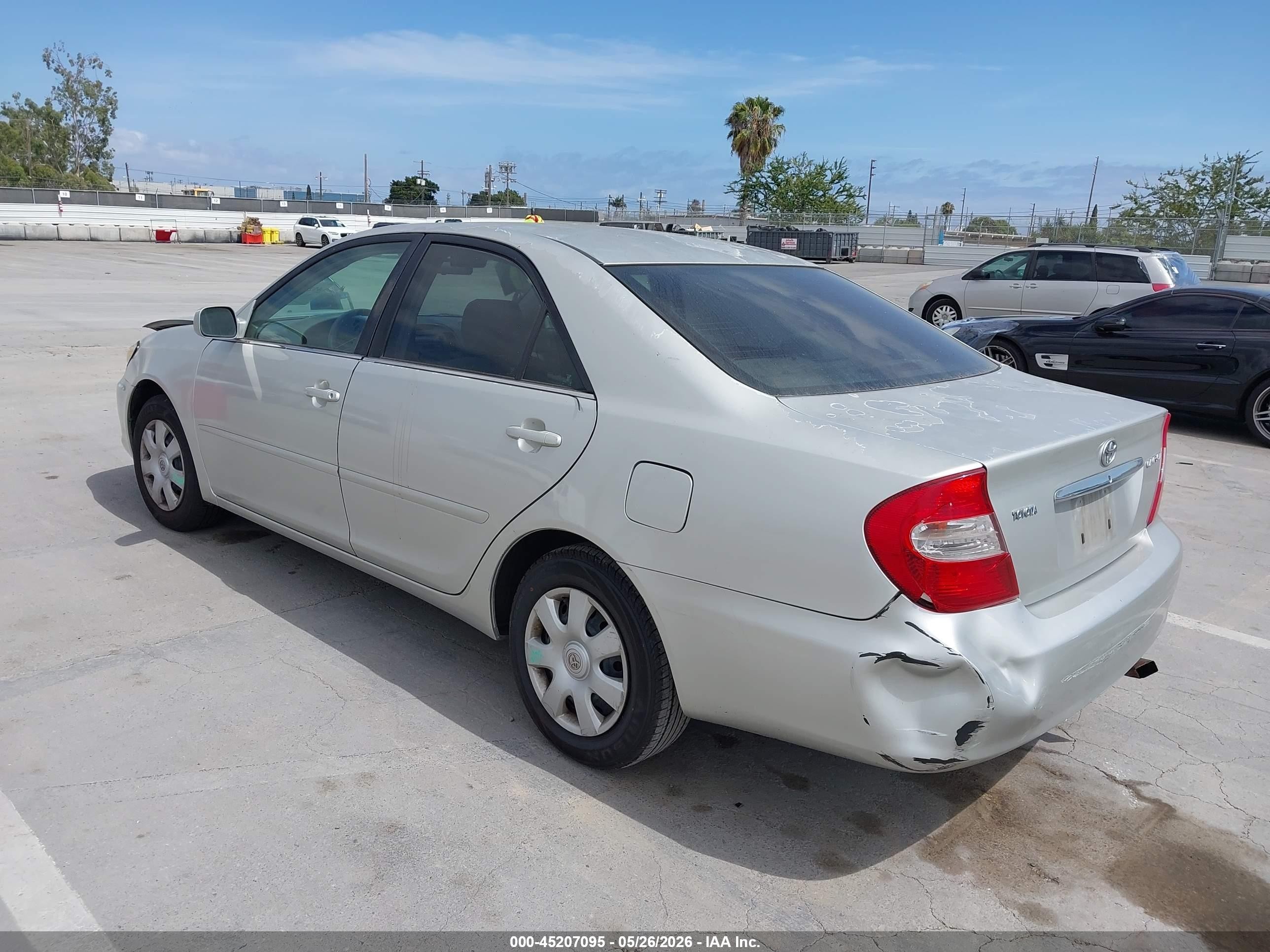 2003 Toyota Camry Le Серебряный vin: 4T1BE32K43U752254
