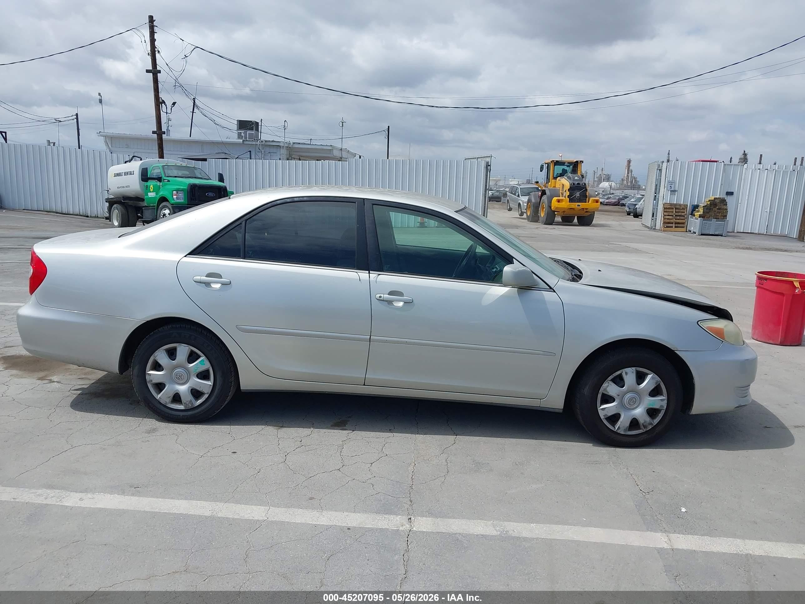 2003 Toyota Camry Le Серебряный vin: 4T1BE32K43U752254