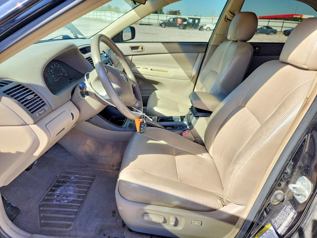 2004 Toyota Camry Le Black vin: 4T1BE32K44U331538
