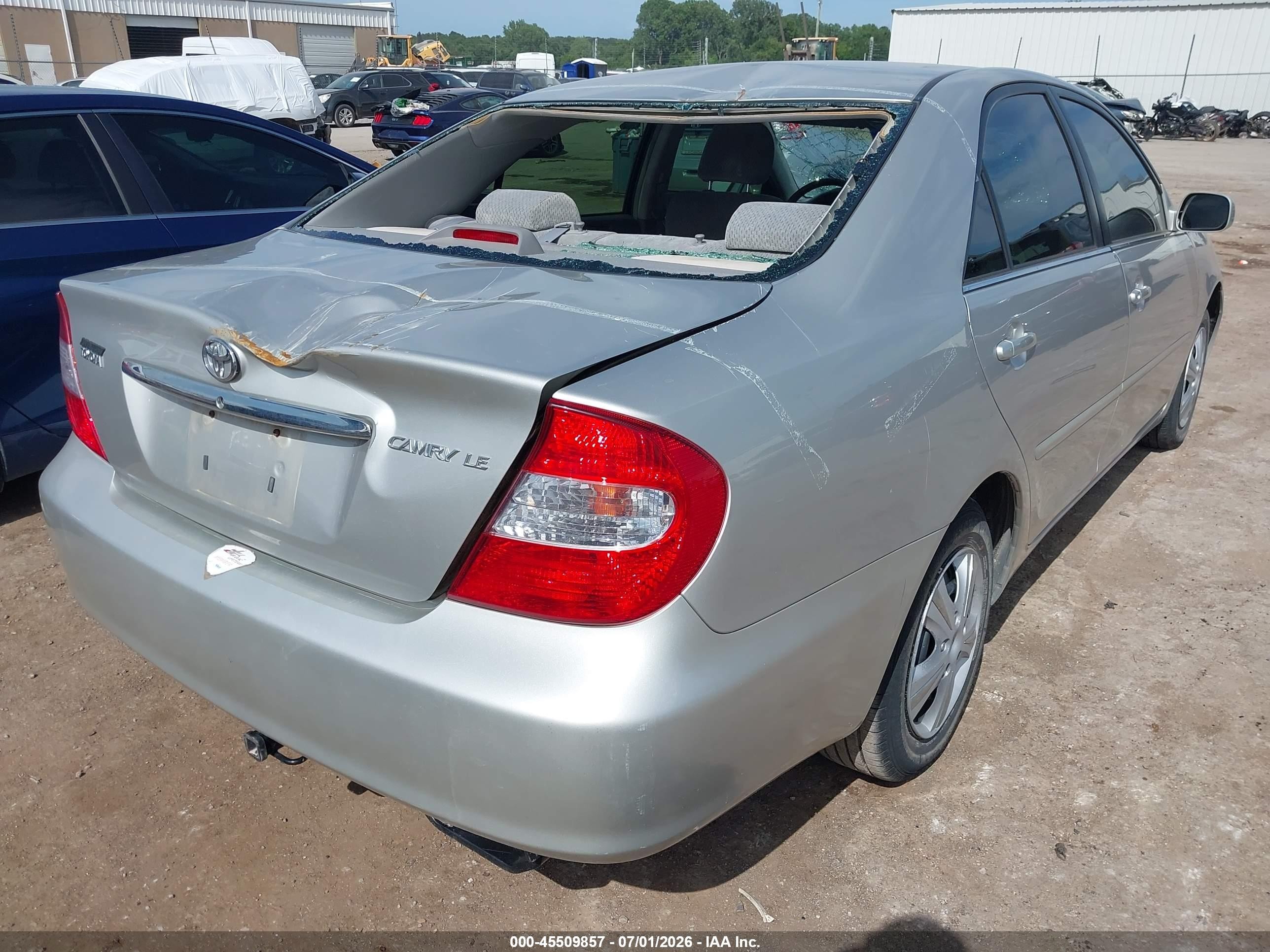 2004 Toyota Camry Le Серебряный vin: 4T1BE32K44U351109