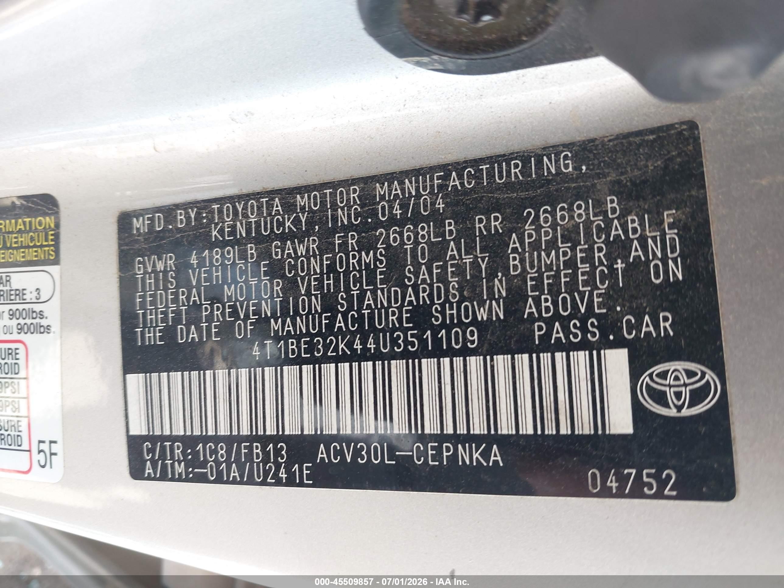 2004 Toyota Camry Le Серебряный vin: 4T1BE32K44U351109