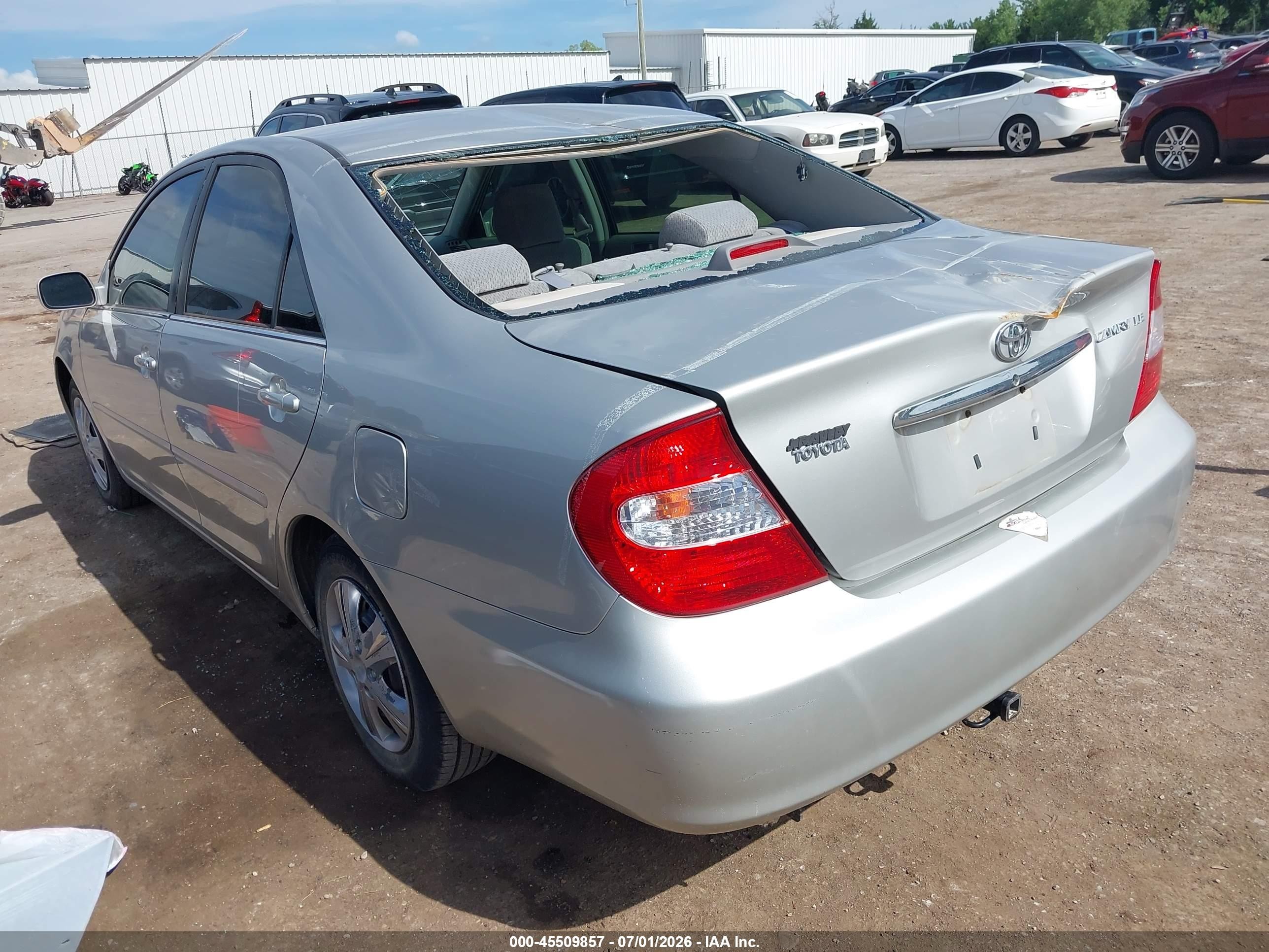 2004 Toyota Camry Le Серебряный vin: 4T1BE32K44U351109