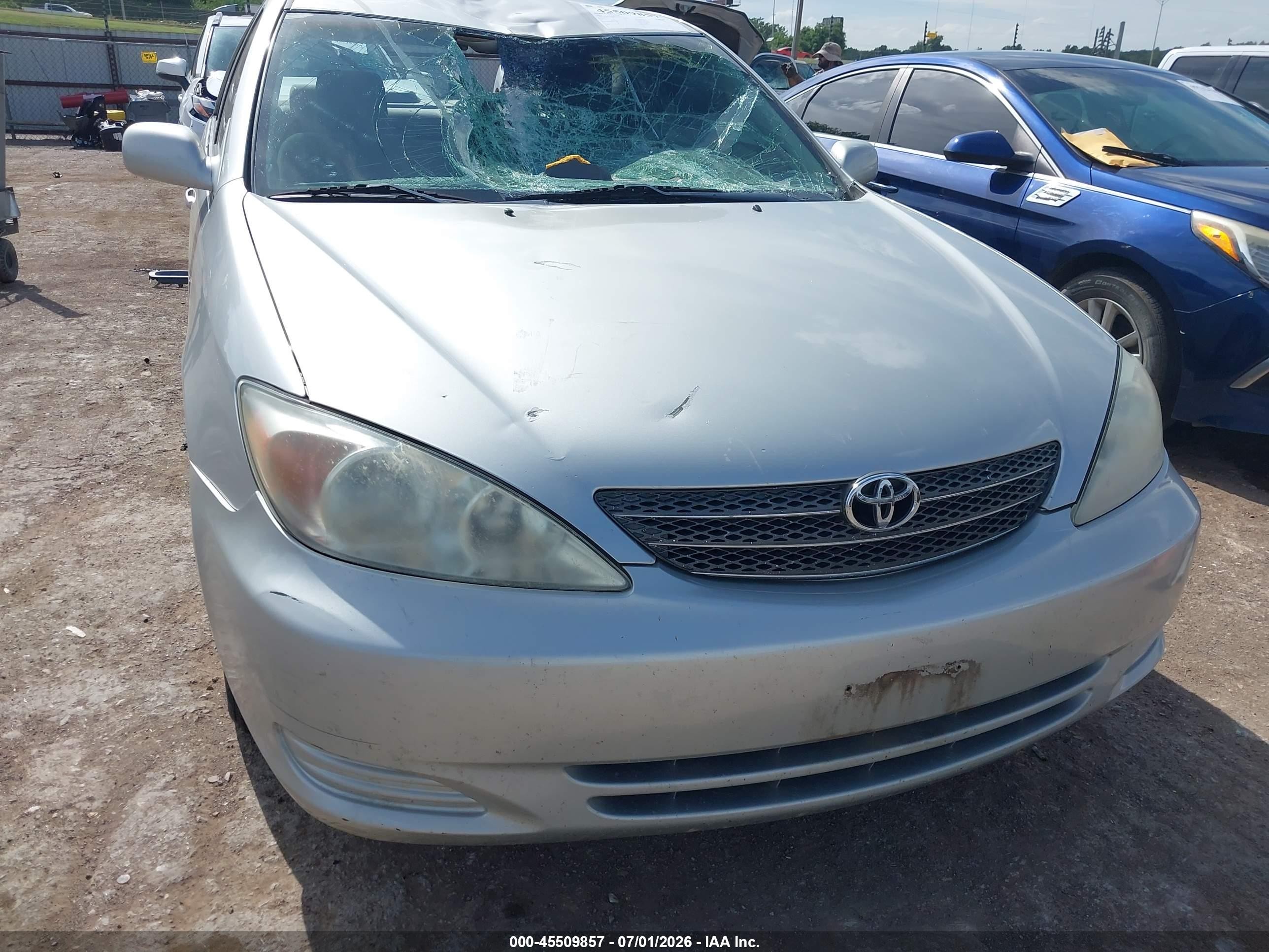 2004 Toyota Camry Le Серебряный vin: 4T1BE32K44U351109
