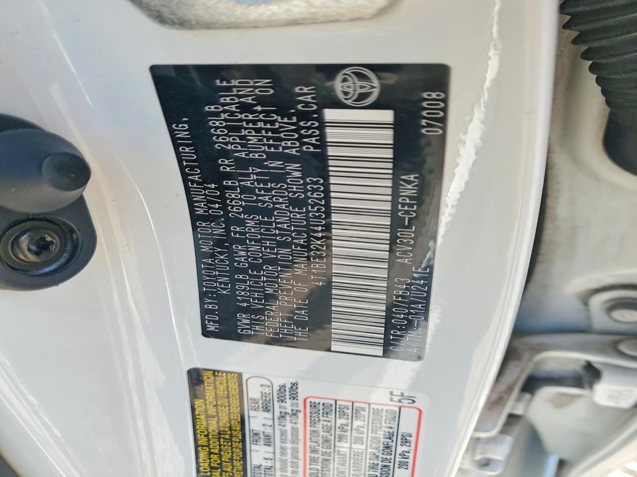 2004 Toyota Camry Le White vin: 4T1BE32K44U352633