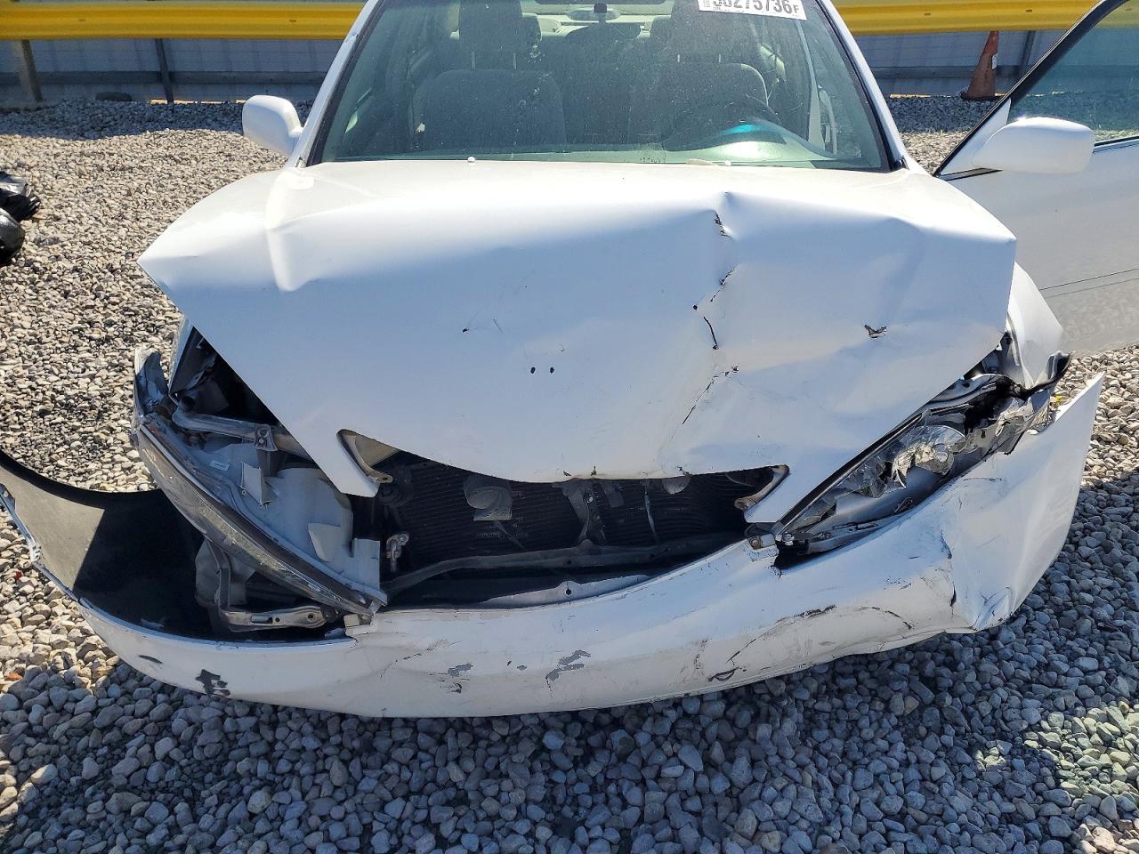 2004 Toyota Camry Le White vin: 4T1BE32K44U352633
