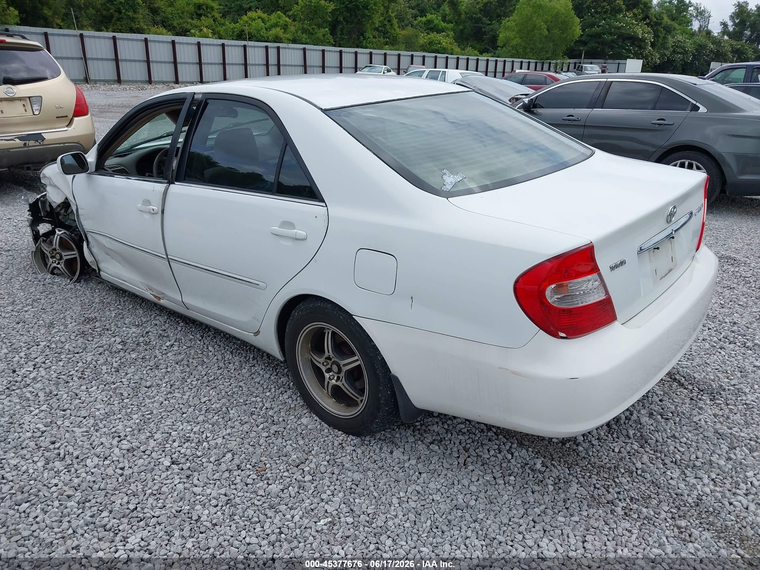 2004 Toyota Camry Xle White vin: 4T1BE32K44U353037