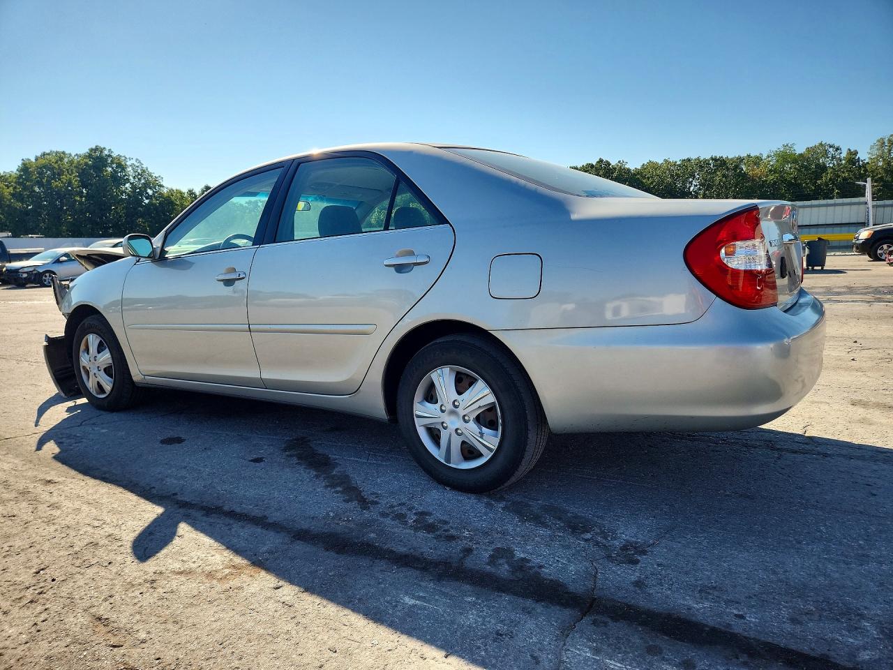 2004 Toyota Camry Le Silver vin: 4T1BE32K44U366242