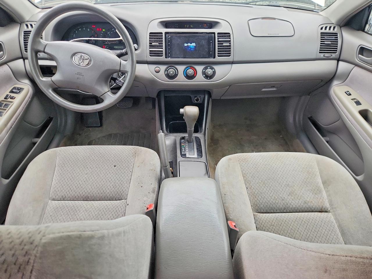 2004 Toyota Camry Le Серебряный vin: 4T1BE32K44U794196