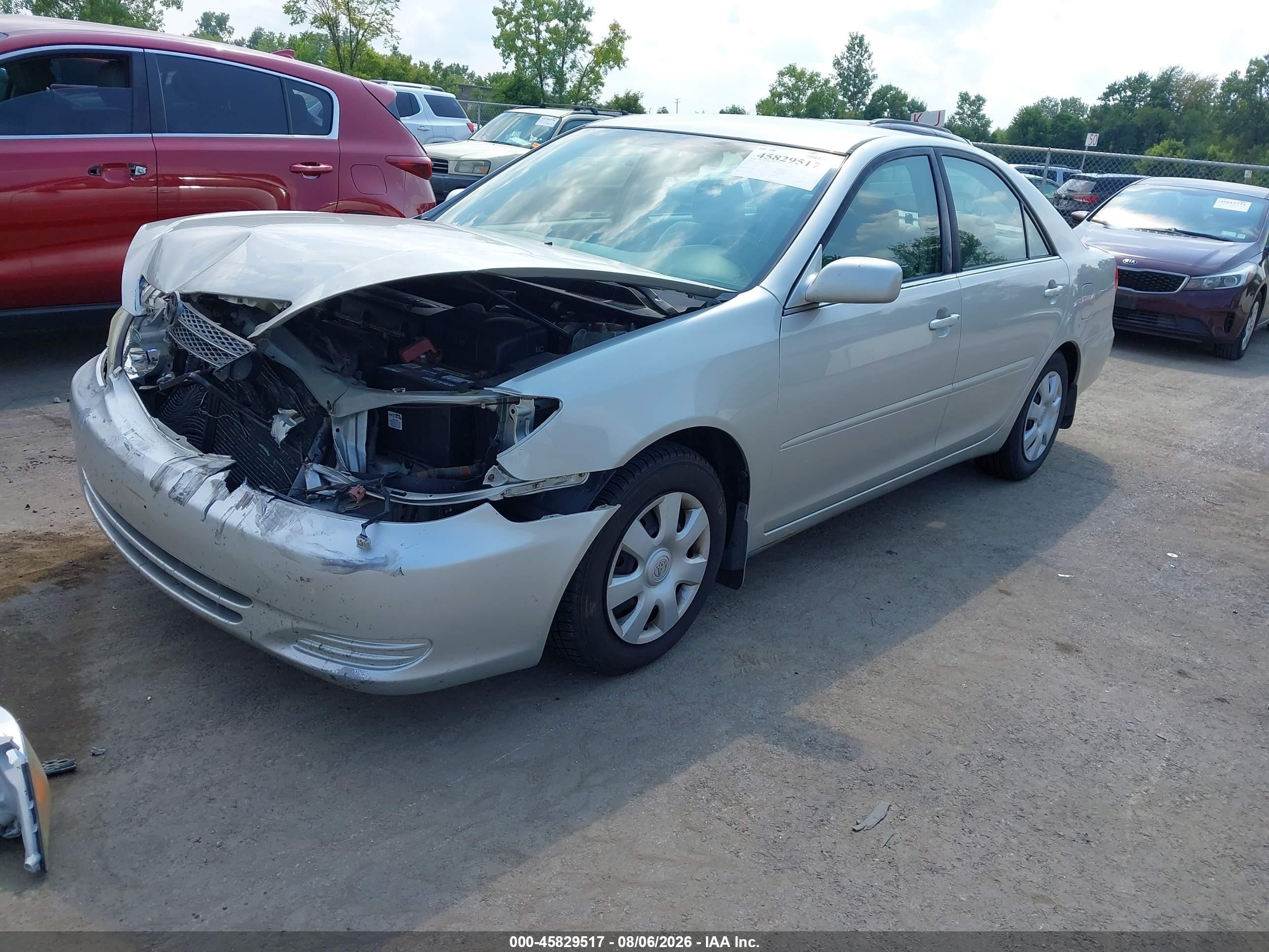 2004 Toyota Camry Le Silver vin: 4T1BE32K44U820568