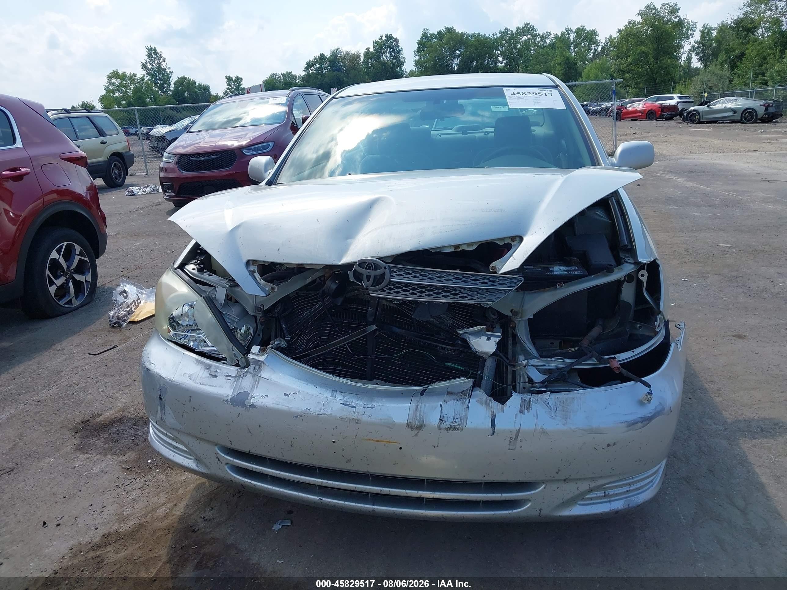 2004 Toyota Camry Le Silver vin: 4T1BE32K44U820568