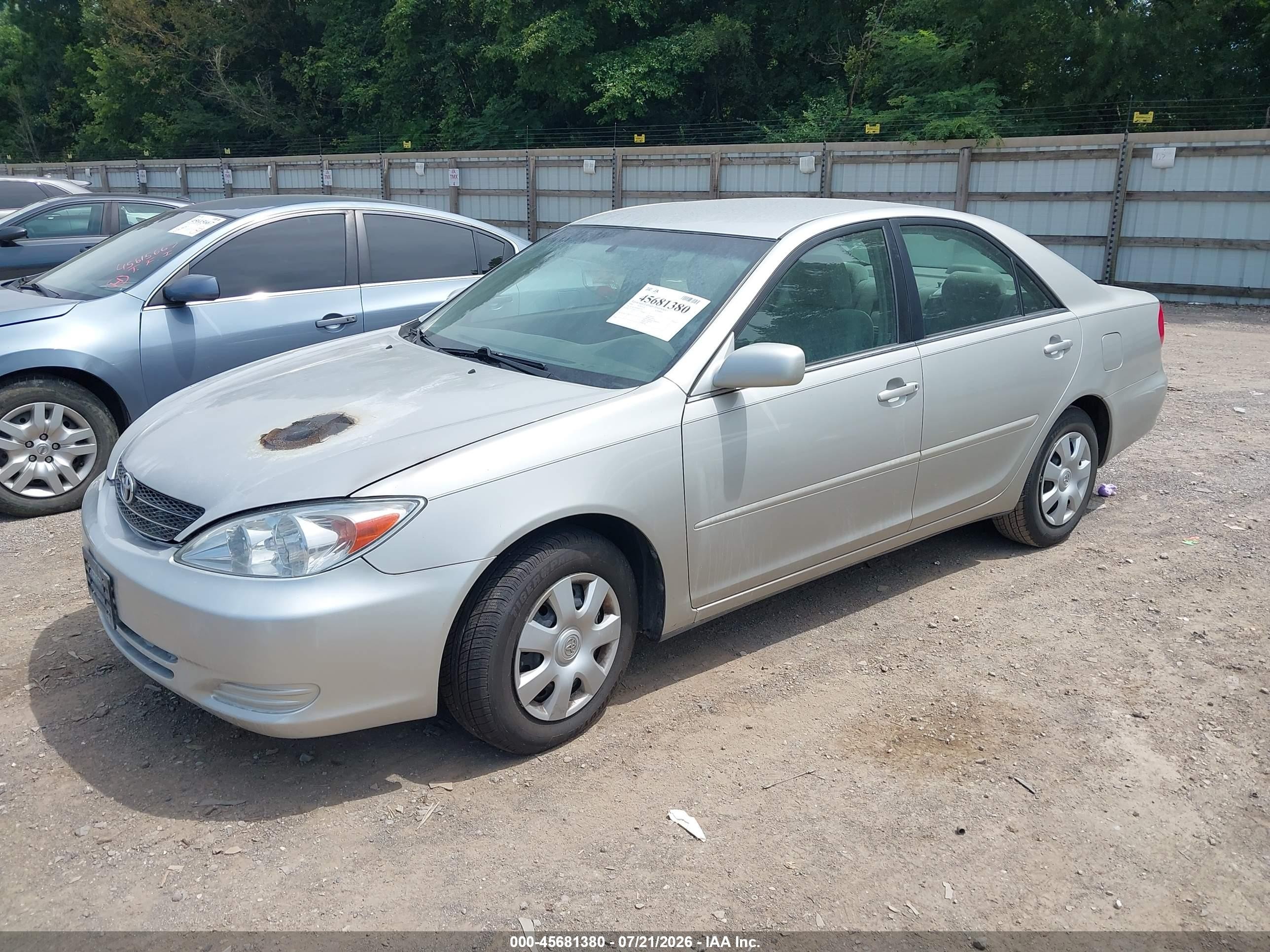 2004 Toyota Camry Le Gray vin: 4T1BE32K44U826726