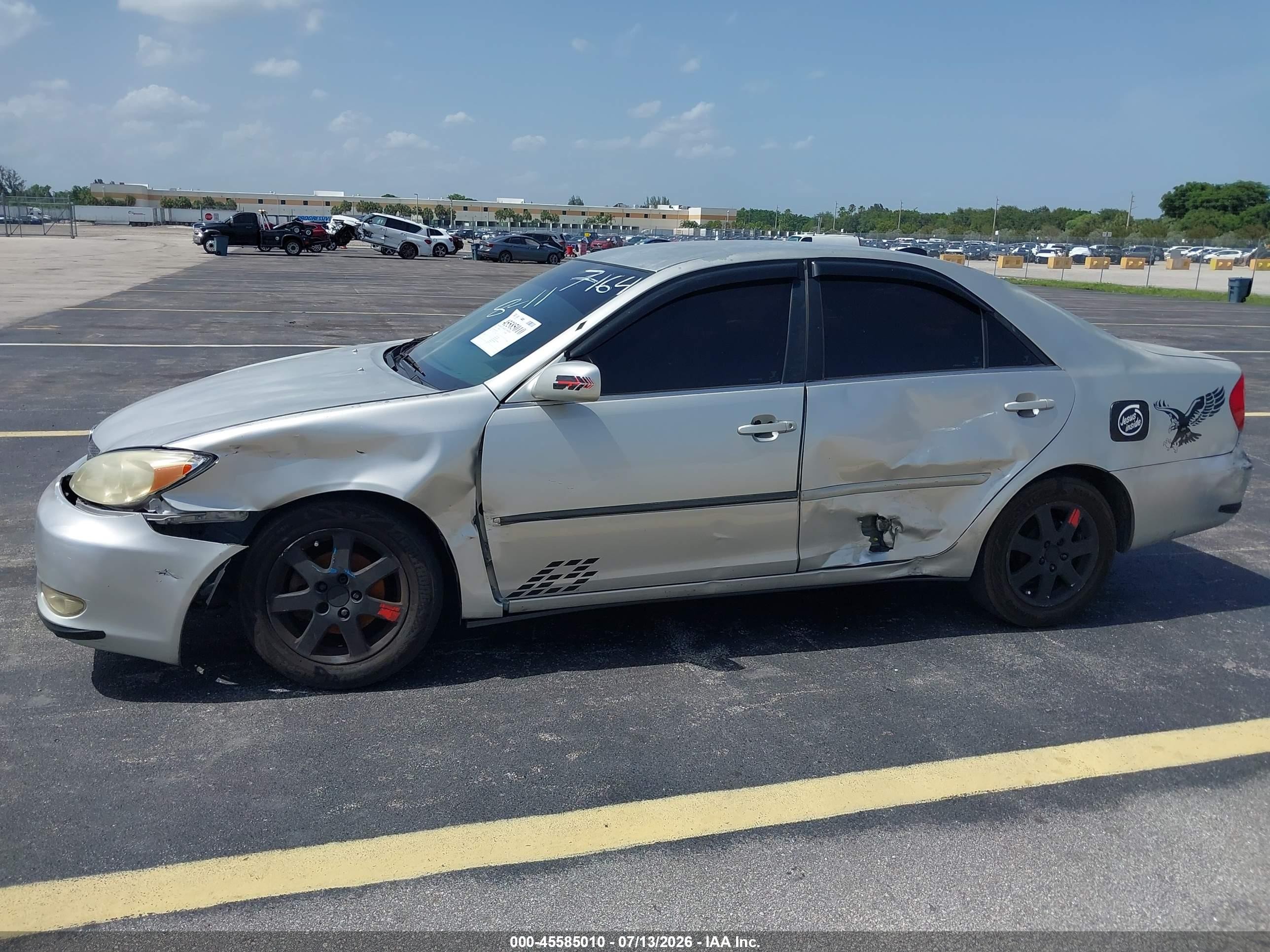 2004 Toyota Camry Le Серебряный vin: 4T1BE32K44U827164
