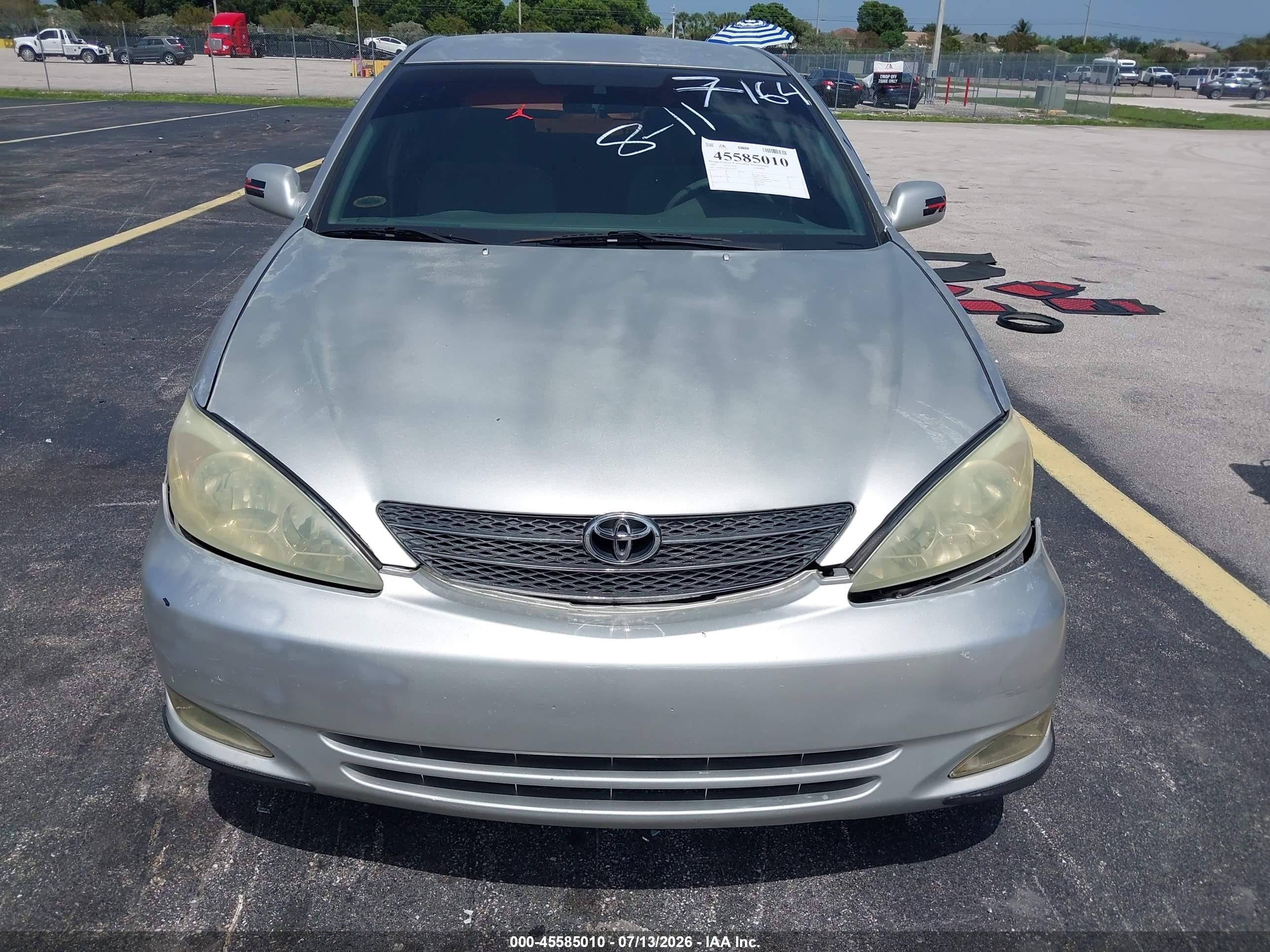 2004 Toyota Camry Le Серебряный vin: 4T1BE32K44U827164