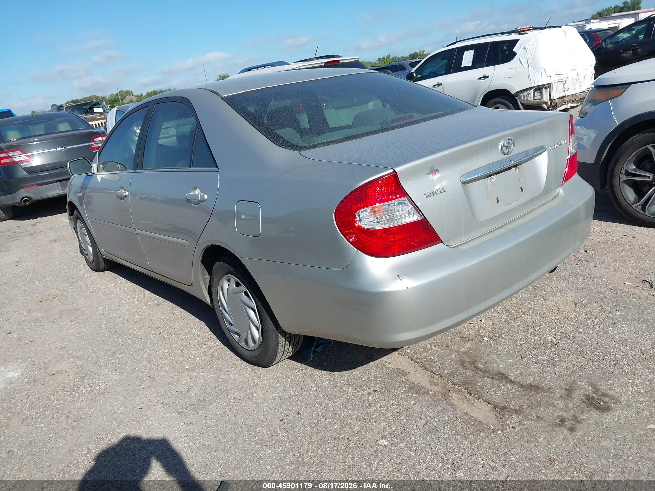 2004 Toyota Camry Le Silver vin: 4T1BE32K44U831716