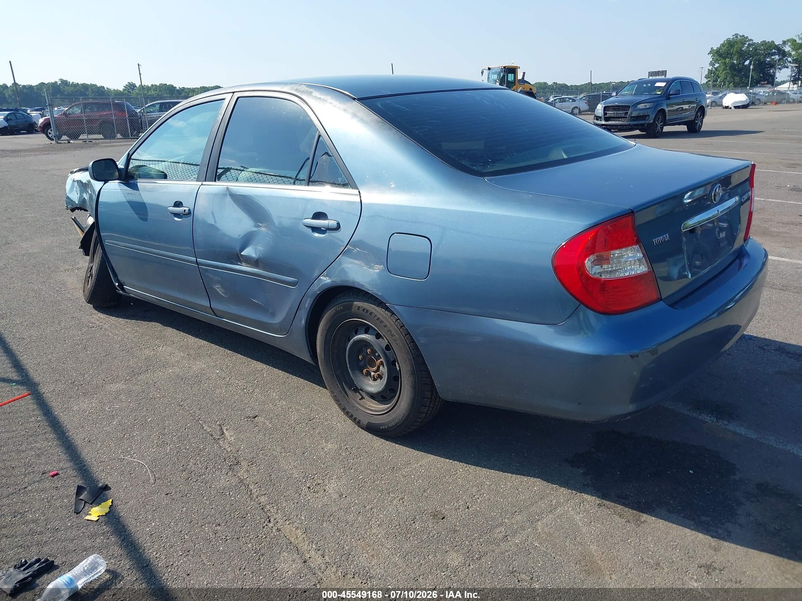 2004 Toyota Camry Le Blue vin: 4T1BE32K44U835409
