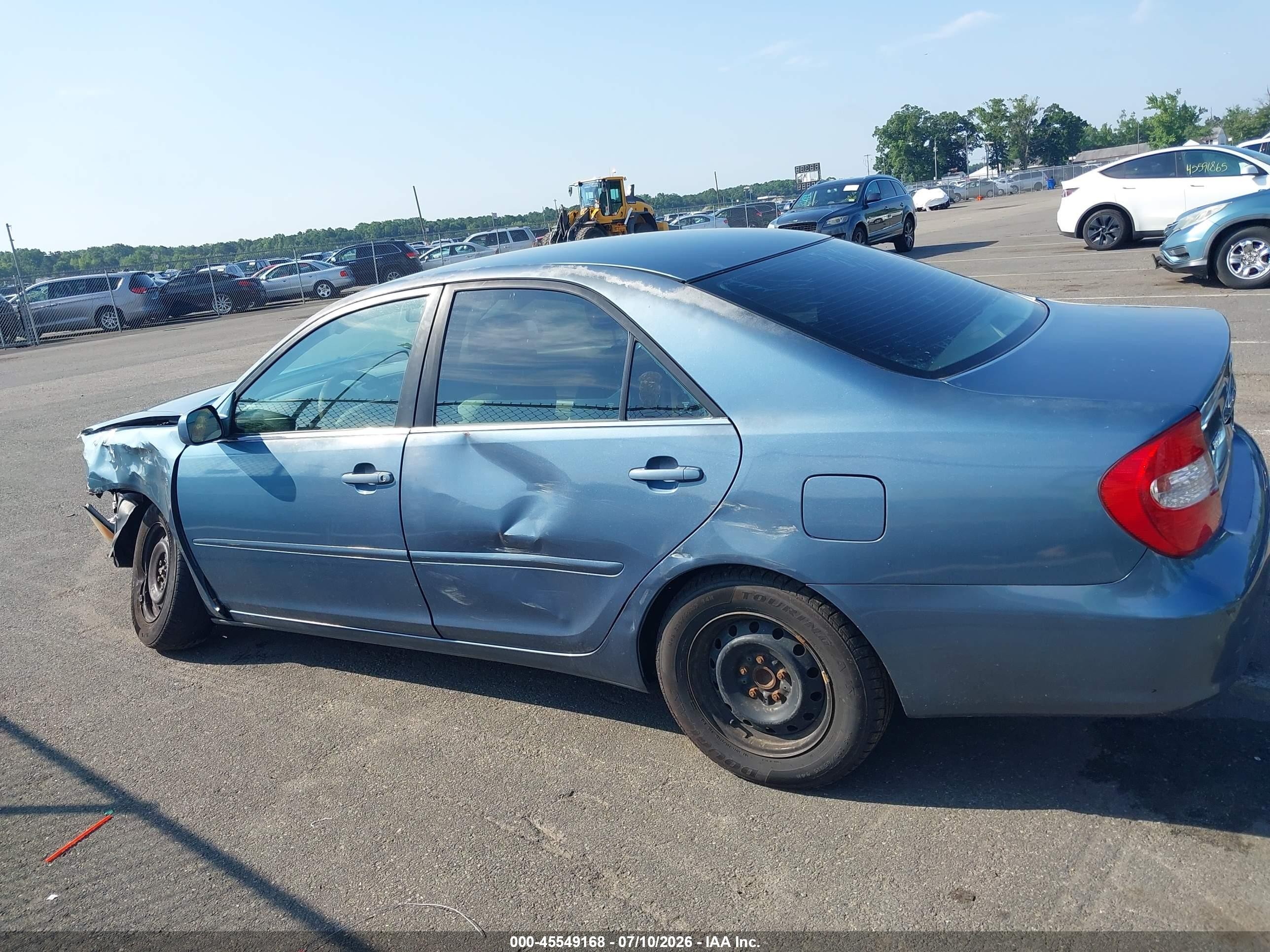2004 Toyota Camry Le Blue vin: 4T1BE32K44U835409