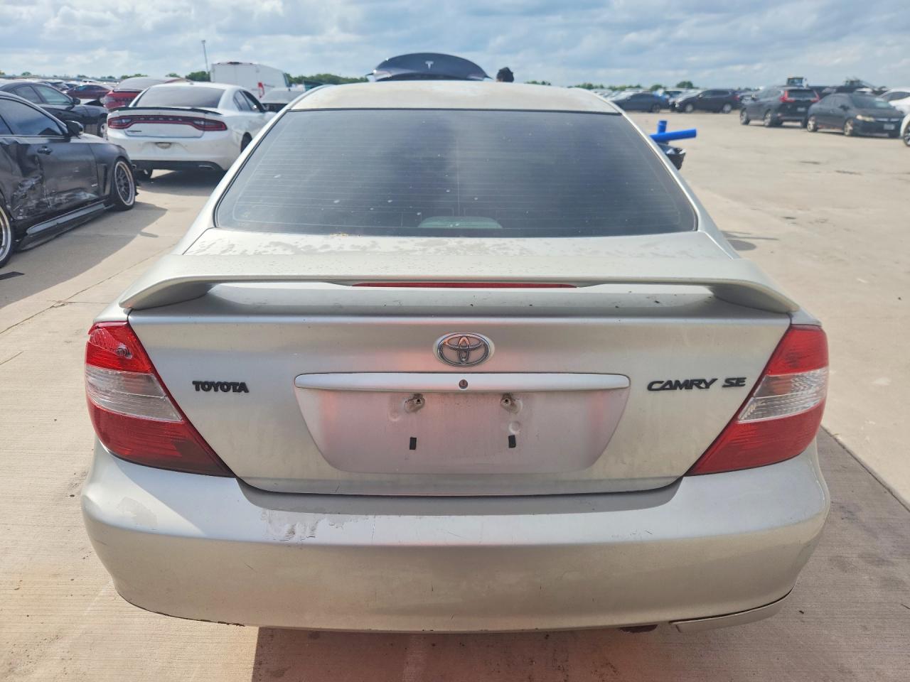 2004 Toyota Camry Se Tan vin: 4T1BE32K44U861606