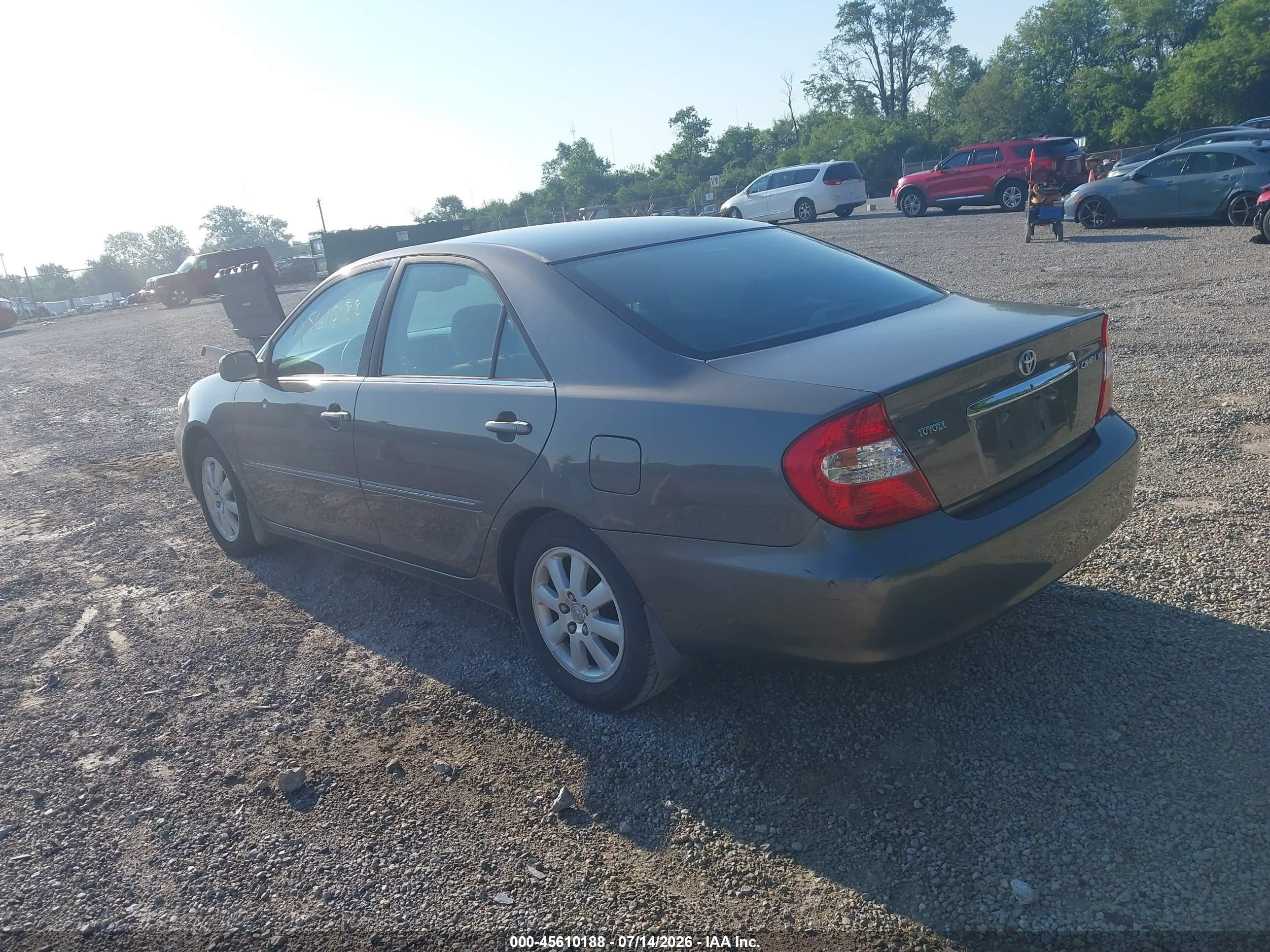 2004 Toyota Camry Xle Серый vin: 4T1BE32K44U881161