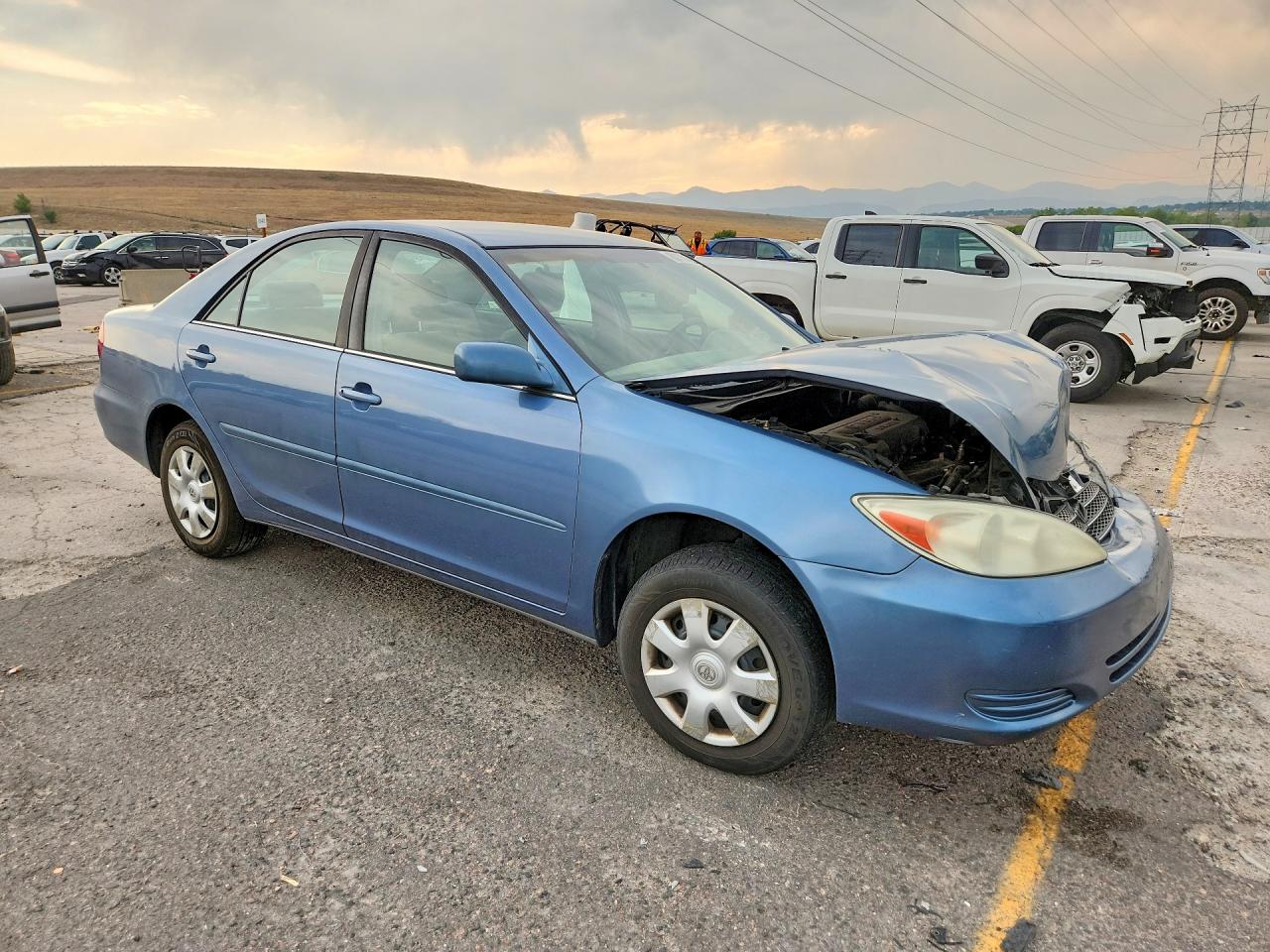 2004 Toyota Camry Le Blue vin: 4T1BE32K44U894167