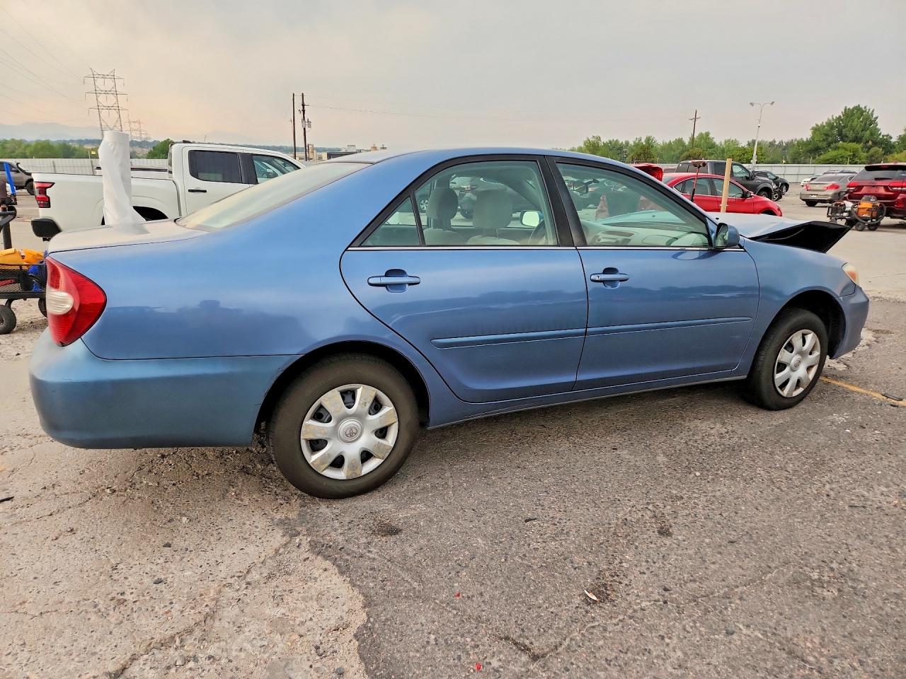 2004 Toyota Camry Le Blue vin: 4T1BE32K44U894167
