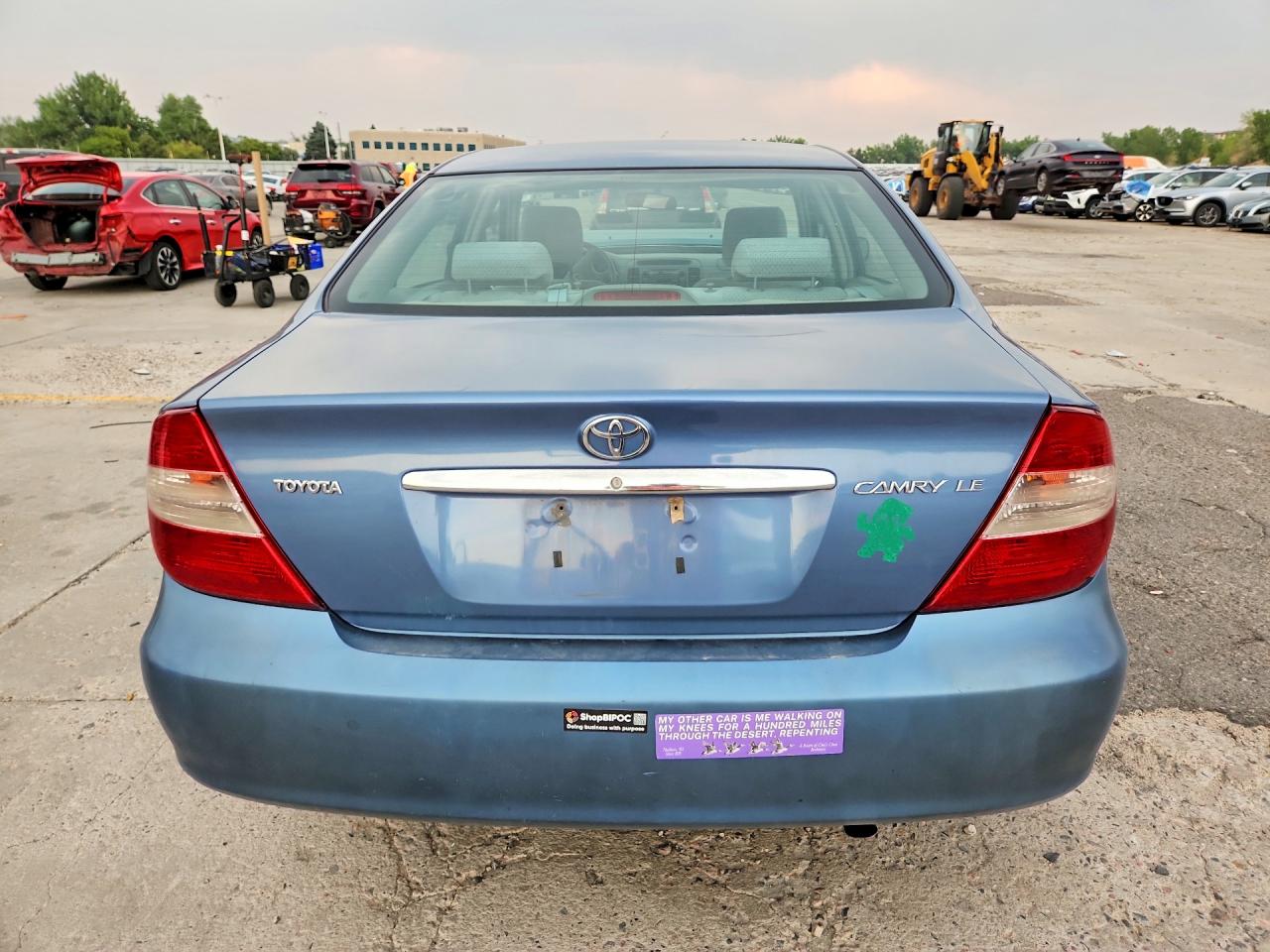 2004 Toyota Camry Le Blue vin: 4T1BE32K44U894167