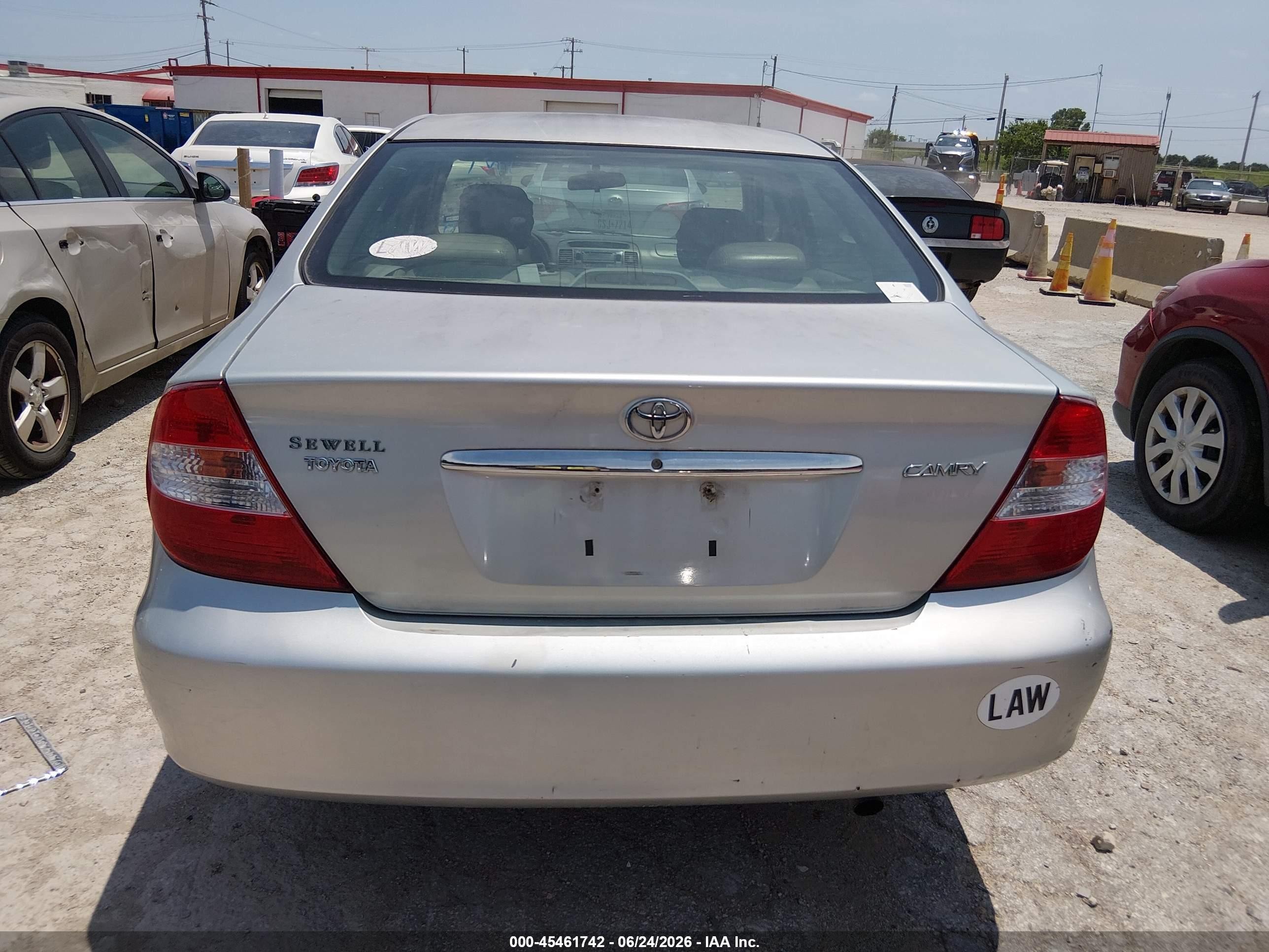 2004 Toyota Camry Std Gold vin: 4T1BE32K44U910982