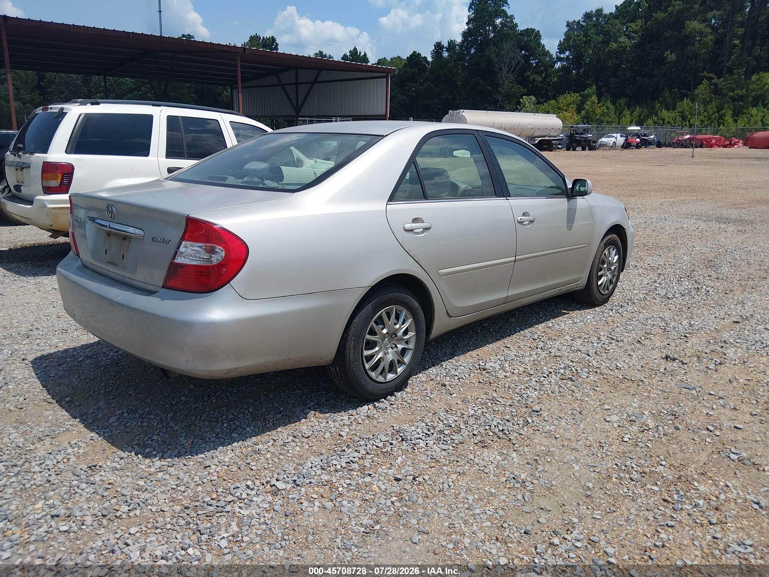 2004 Toyota Camry Std Silver vin: 4T1BE32K44U913090