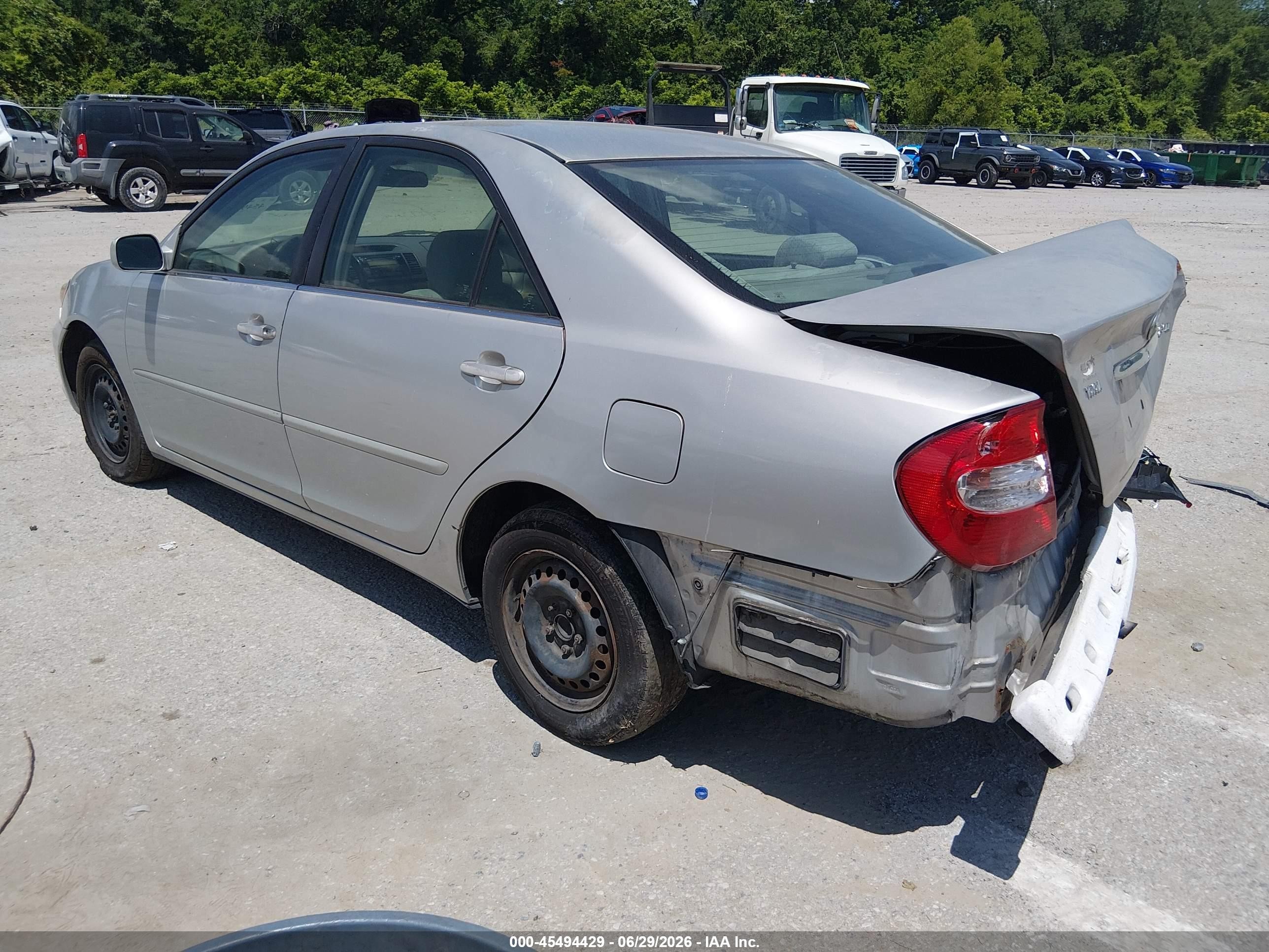 2004 Toyota Camry Std Silver vin: 4T1BE32K44U915020