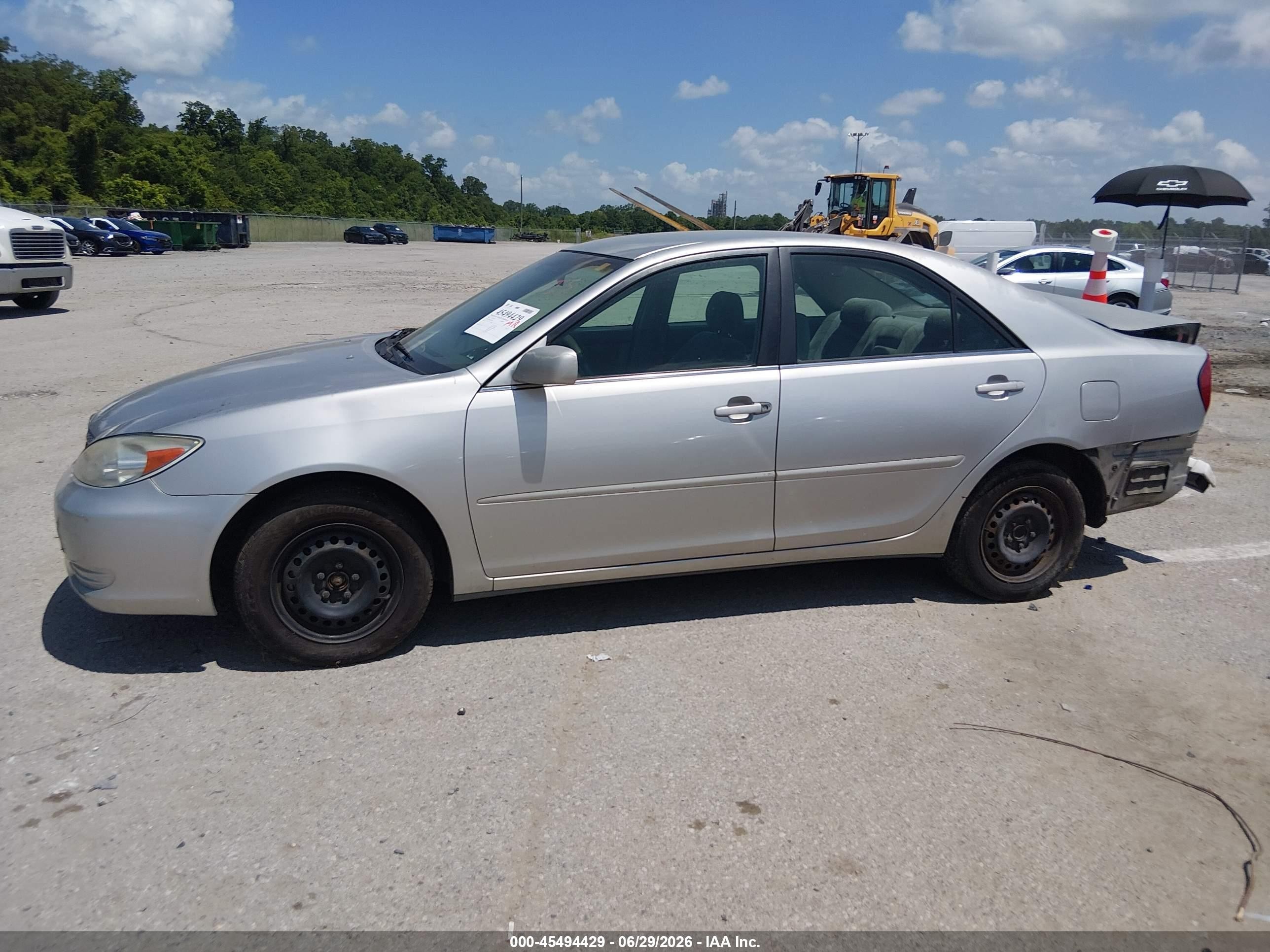 2004 Toyota Camry Std Silver vin: 4T1BE32K44U915020