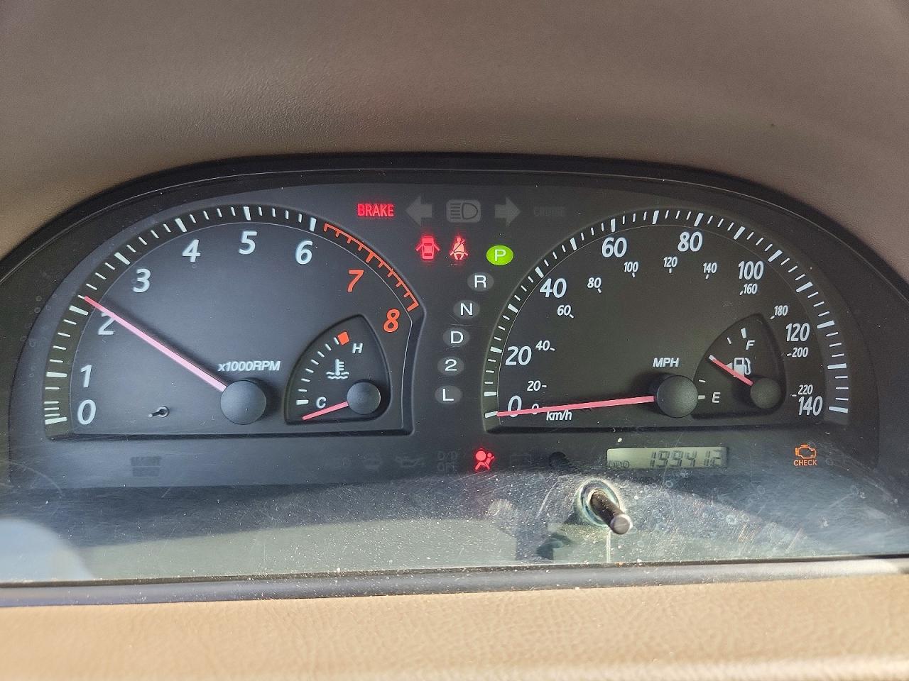 2004 Toyota Camry Le Gray vin: 4T1BE32K44U927815