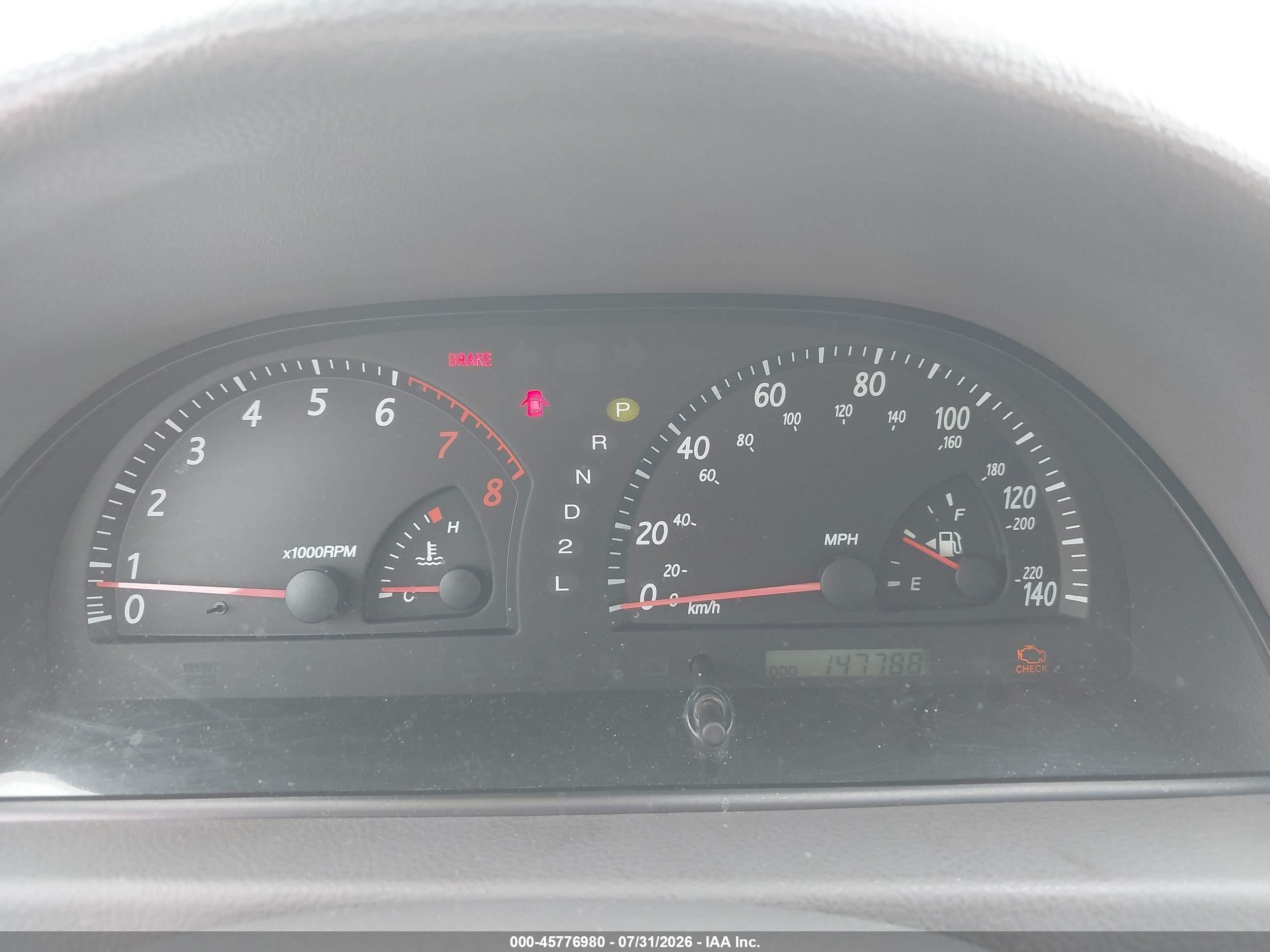 2004 Toyota Camry Le Gray vin: 4T1BE32K44U928043