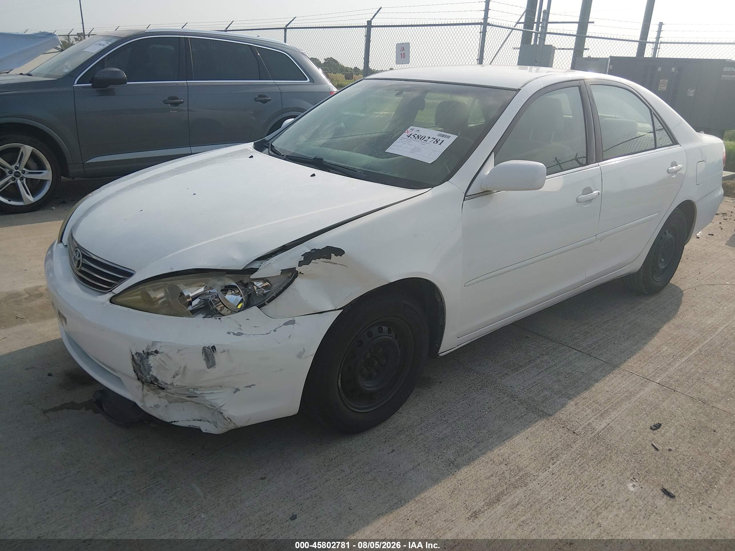 2005 Toyota Camry Le White vin: 4T1BE32K45U004994