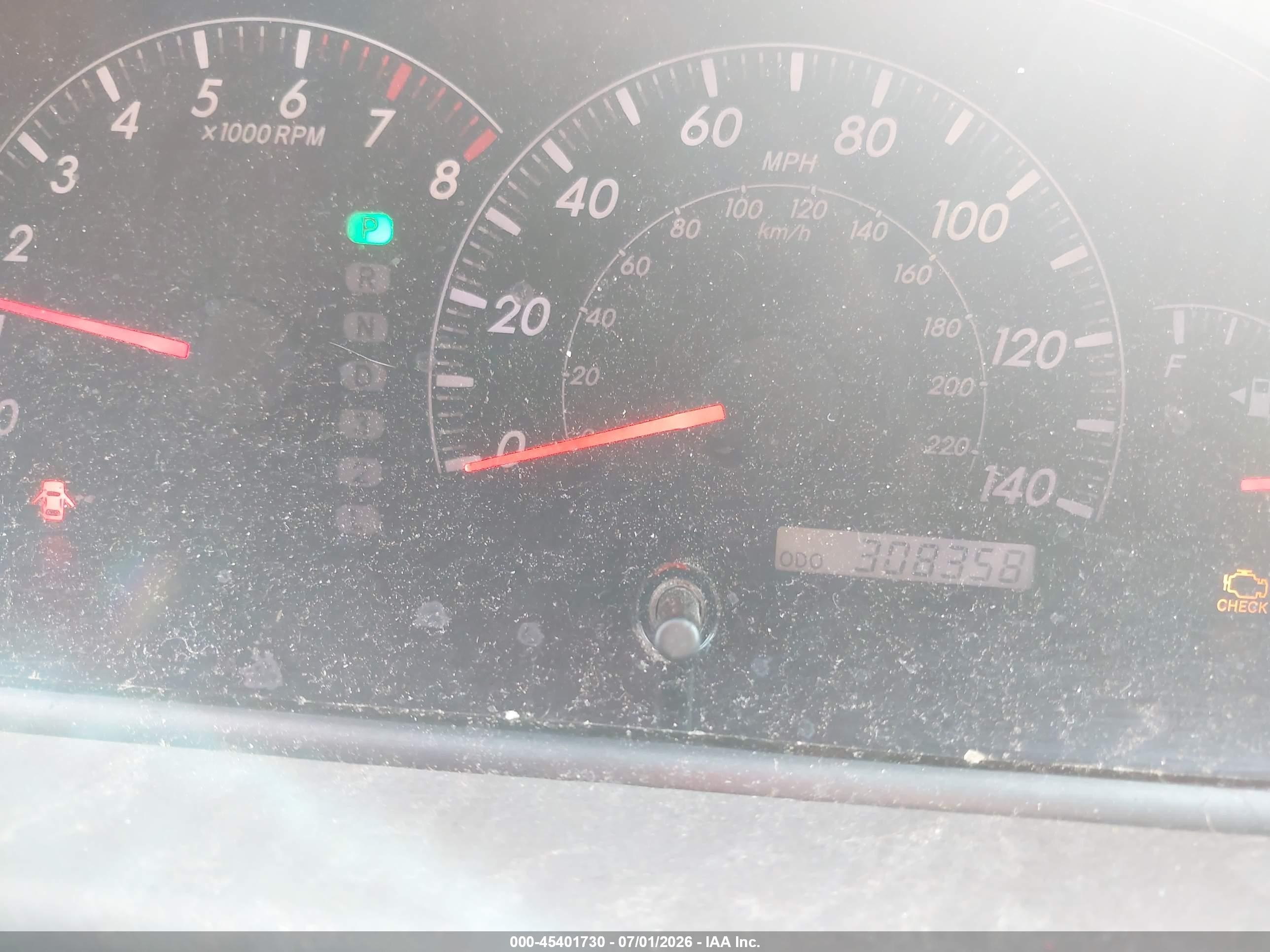 2005 Toyota Camry Le Silver vin: 4T1BE32K45U046386