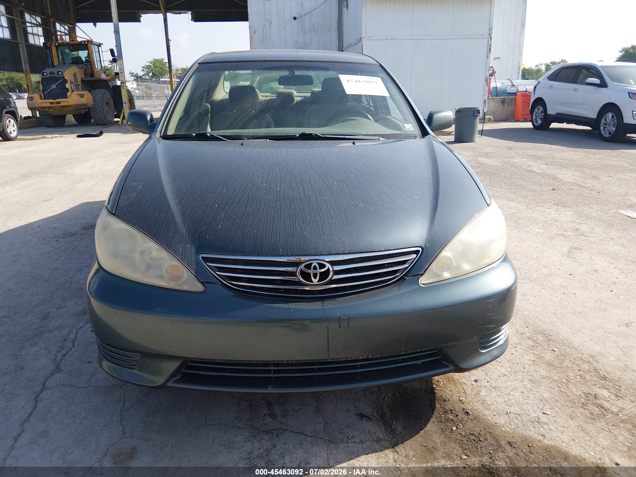 2005 Toyota Camry Le Blue vin: 4T1BE32K45U057792