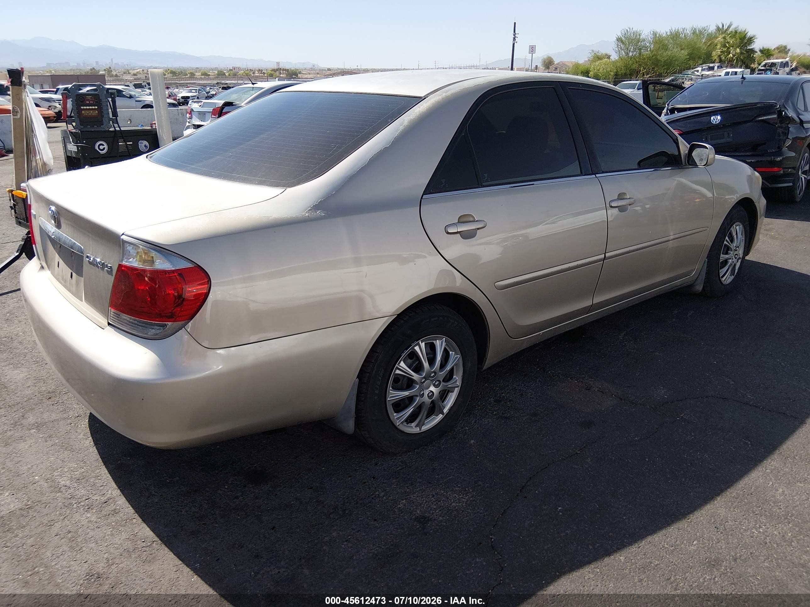 2005 Toyota Camry Le Beige vin: 4T1BE32K45U076925