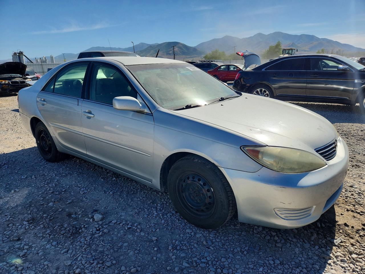 2005 Toyota Camry Le Silver vin: 4T1BE32K45U077136