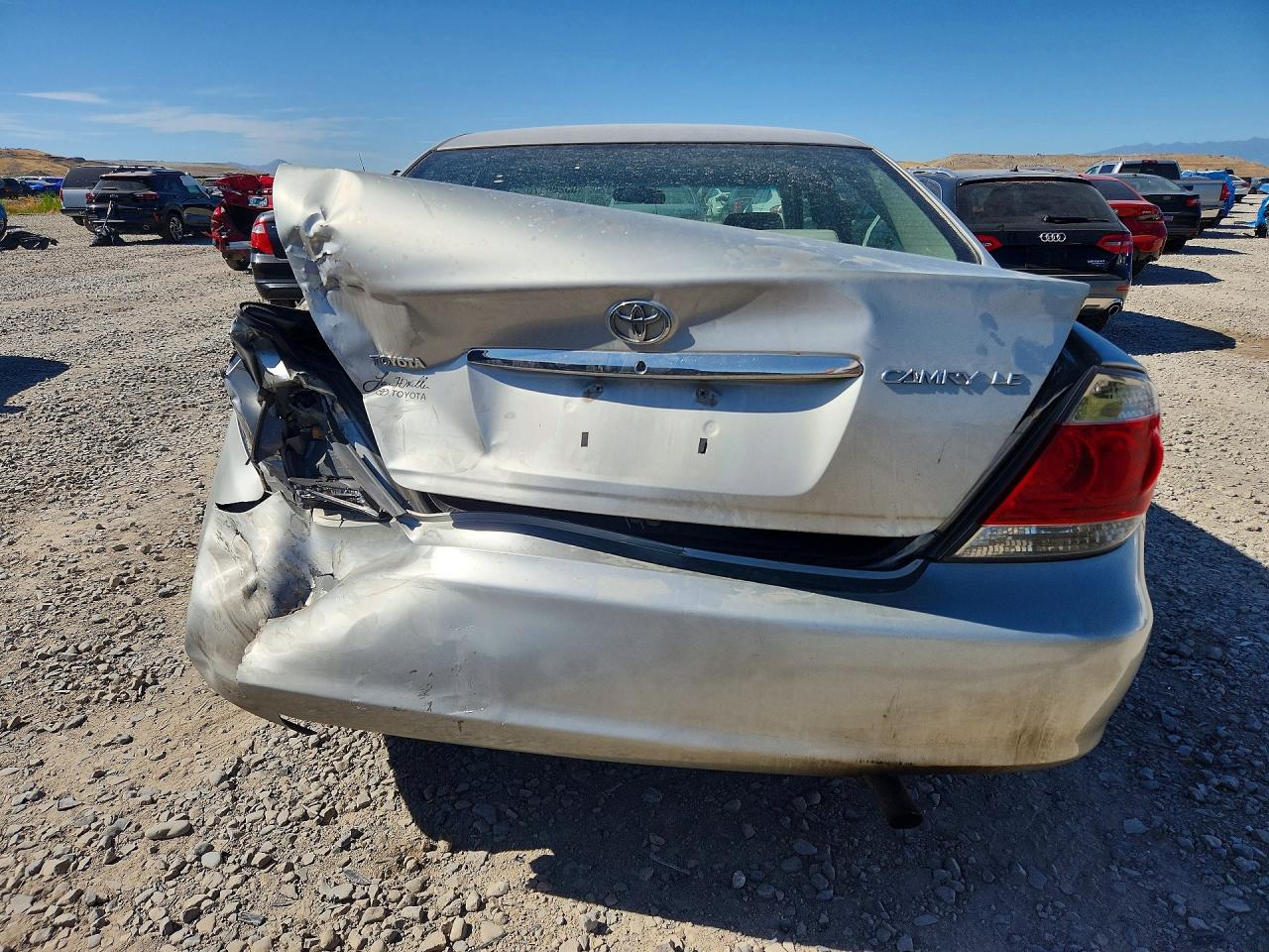 2005 Toyota Camry Le Silver vin: 4T1BE32K45U077136